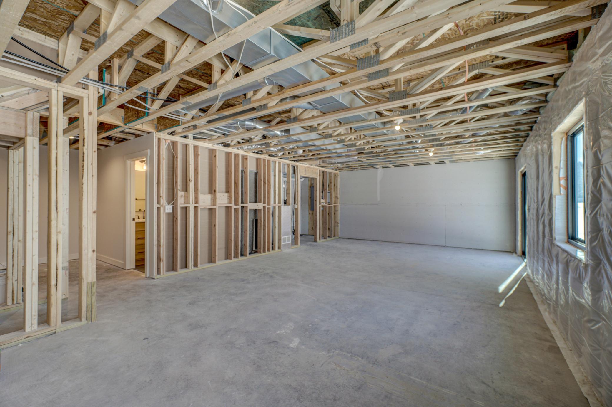 1205 Riverside Drive N Property Photo 21