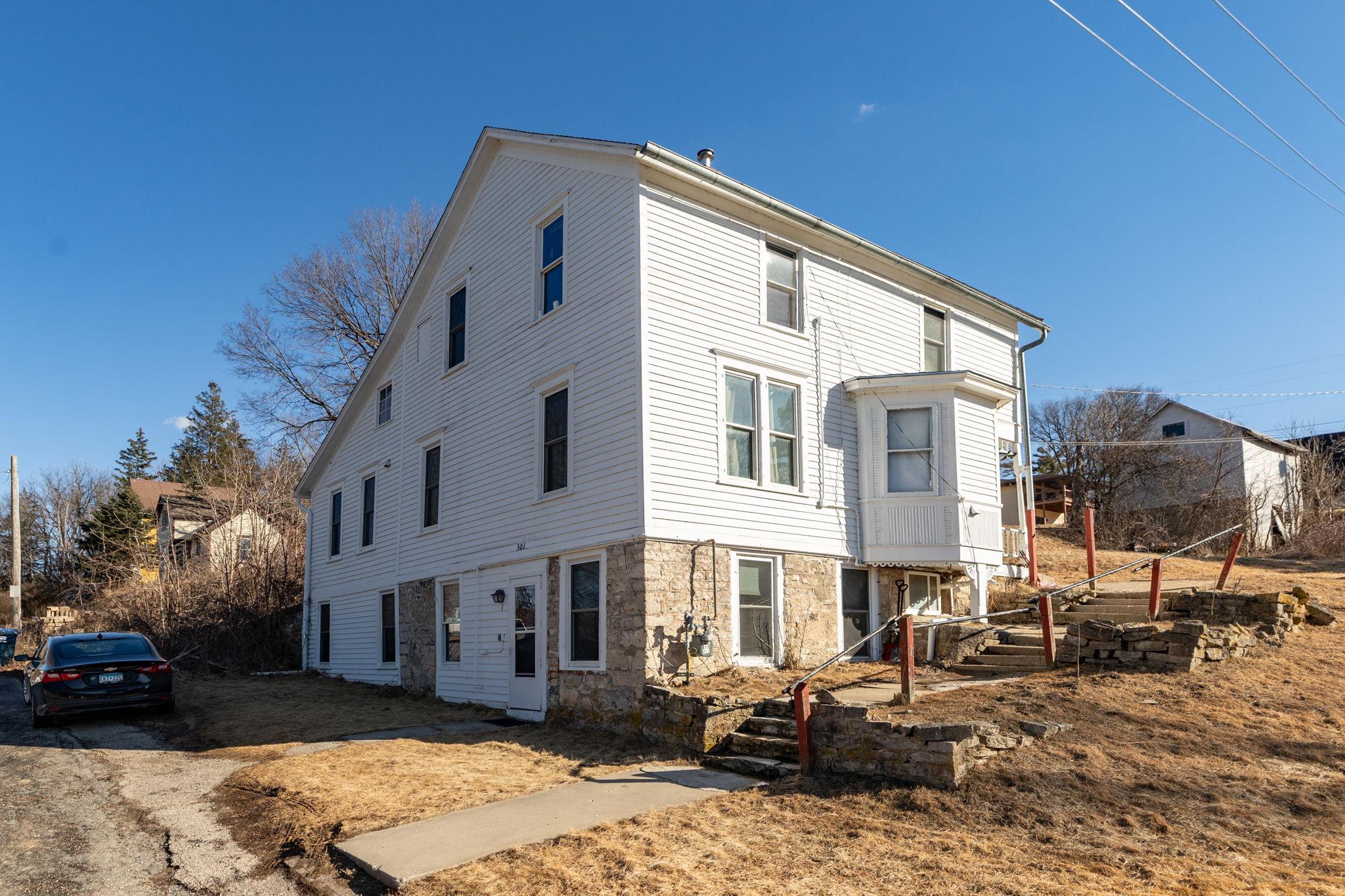 301 Elmwood Street Property Photo 1