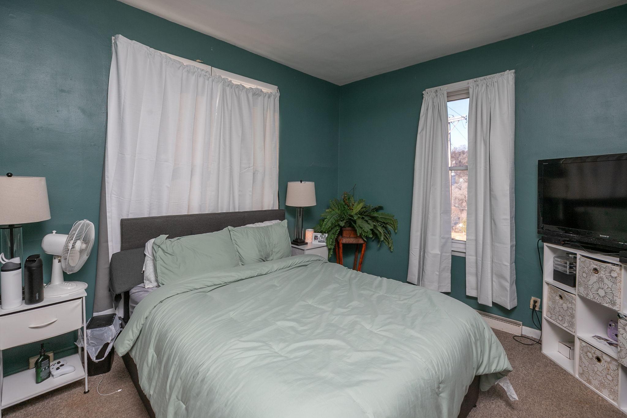 301 Elmwood Street Property Photo 16