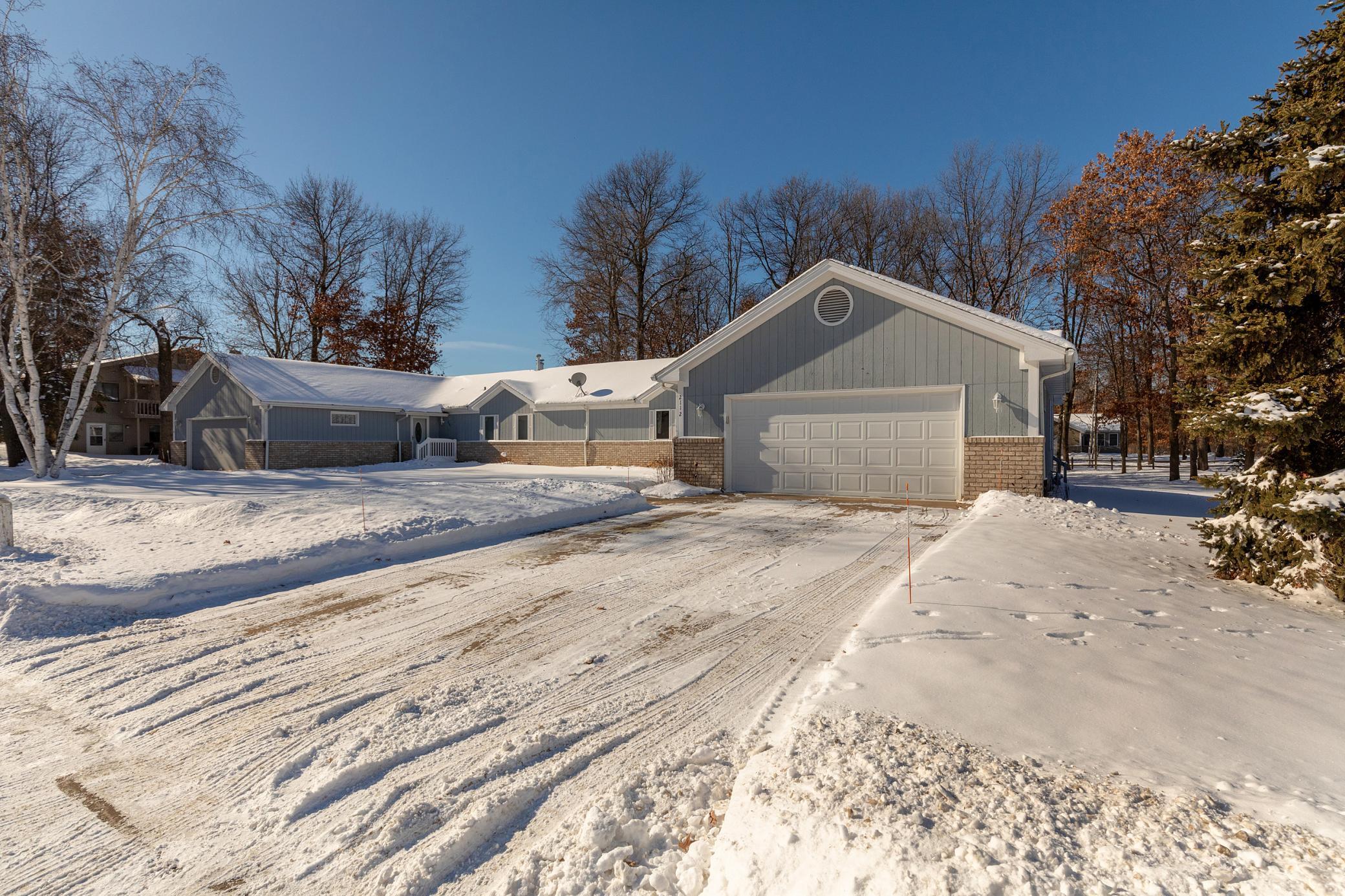 2112 Spruce Drive Property Photo 3