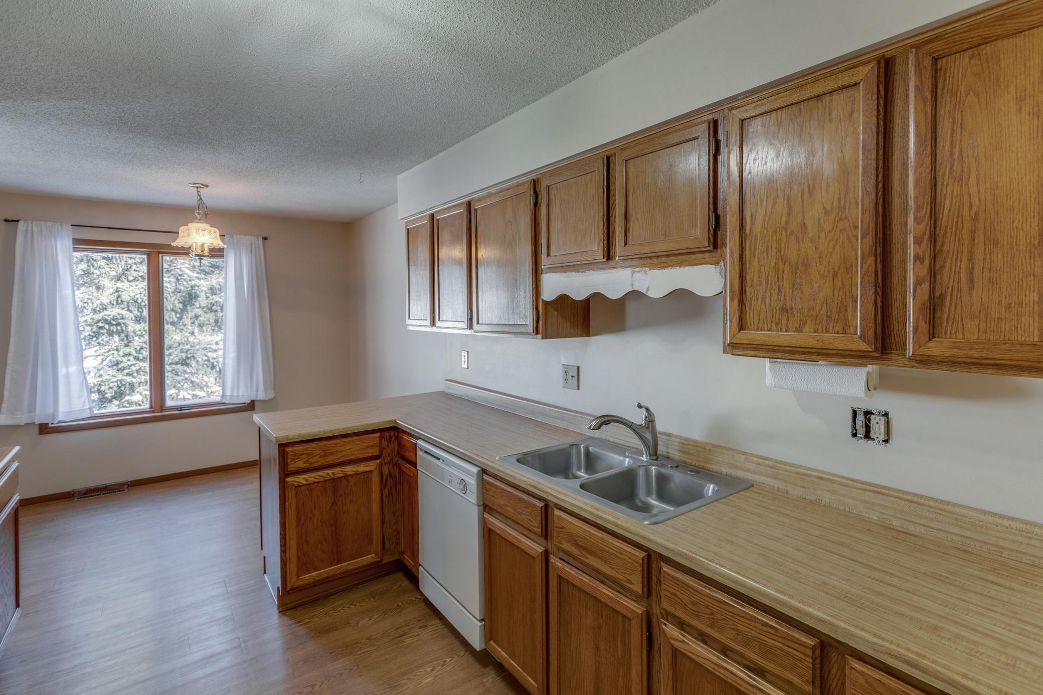 2112 Spruce Drive Property Photo 7
