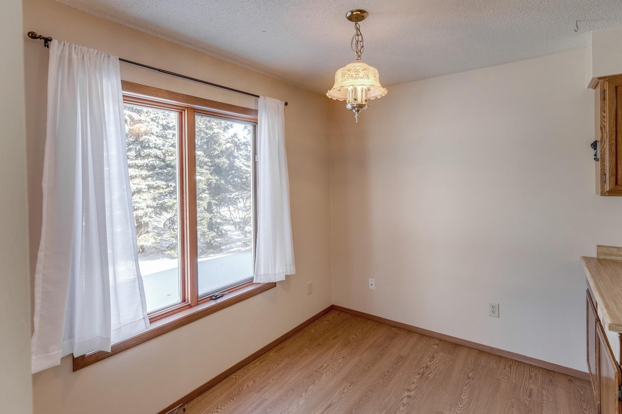 2112 Spruce Drive Property Photo 9