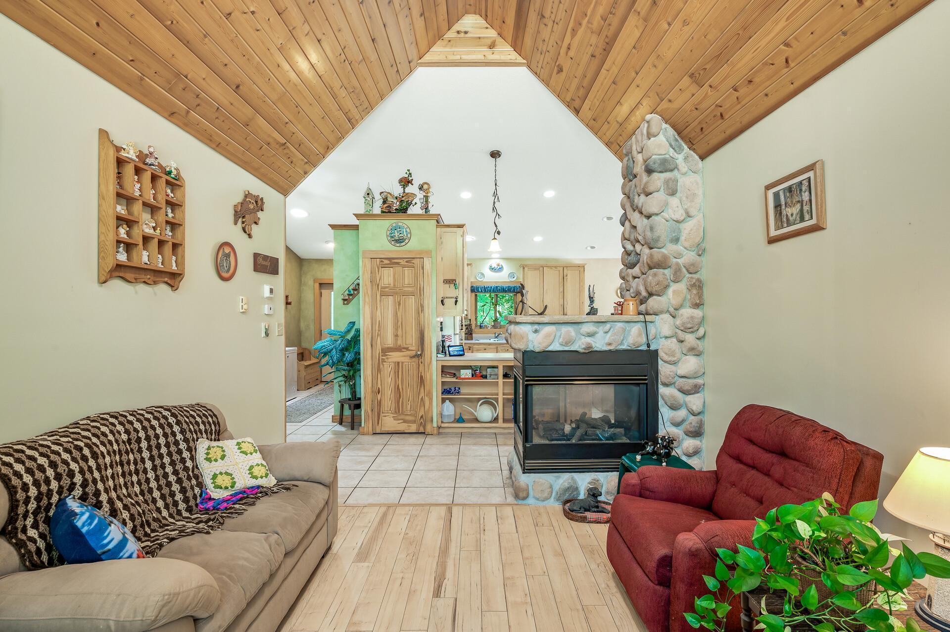 95 12th Street Property Photo 12