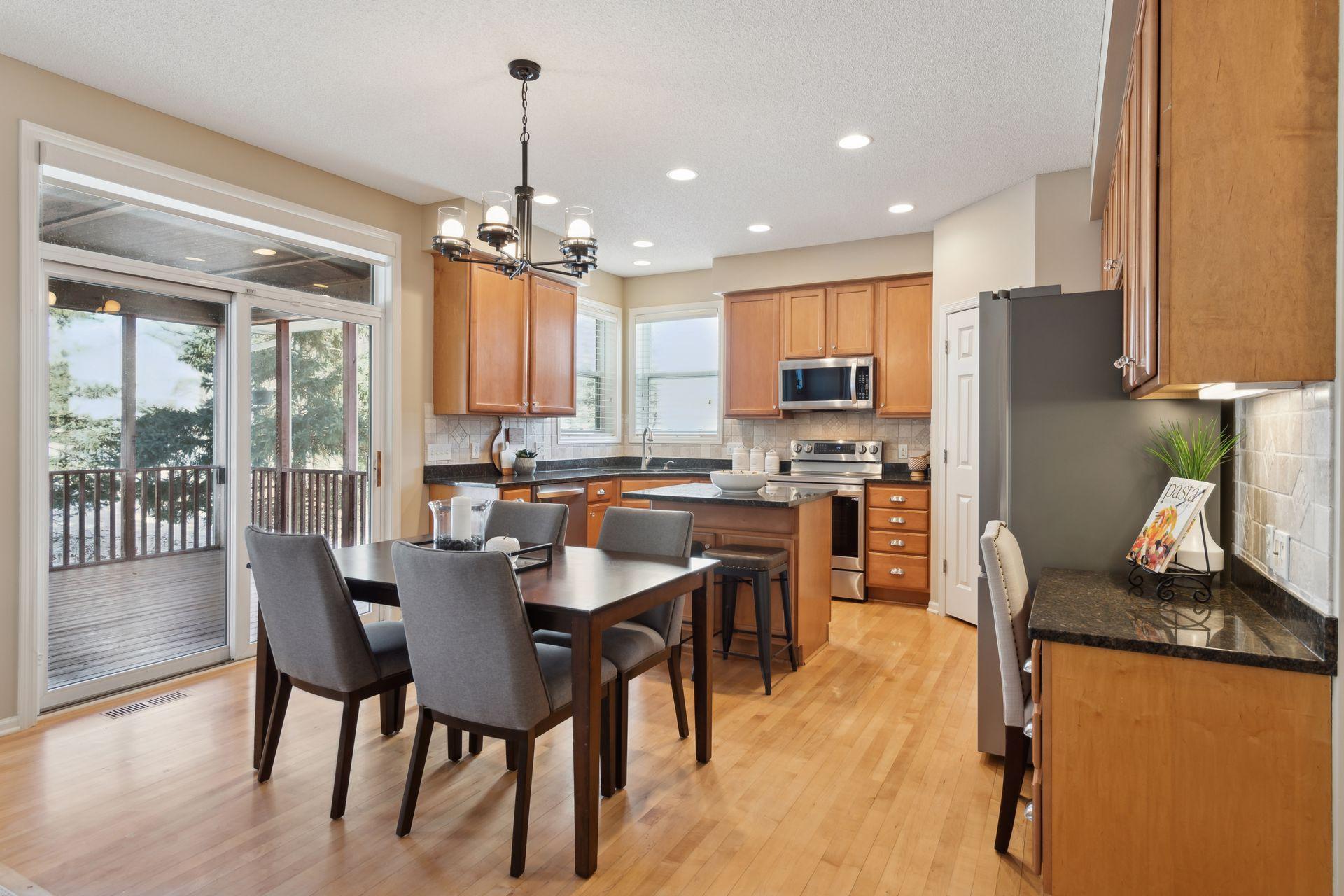 17294 66th Place Property Photo 8
