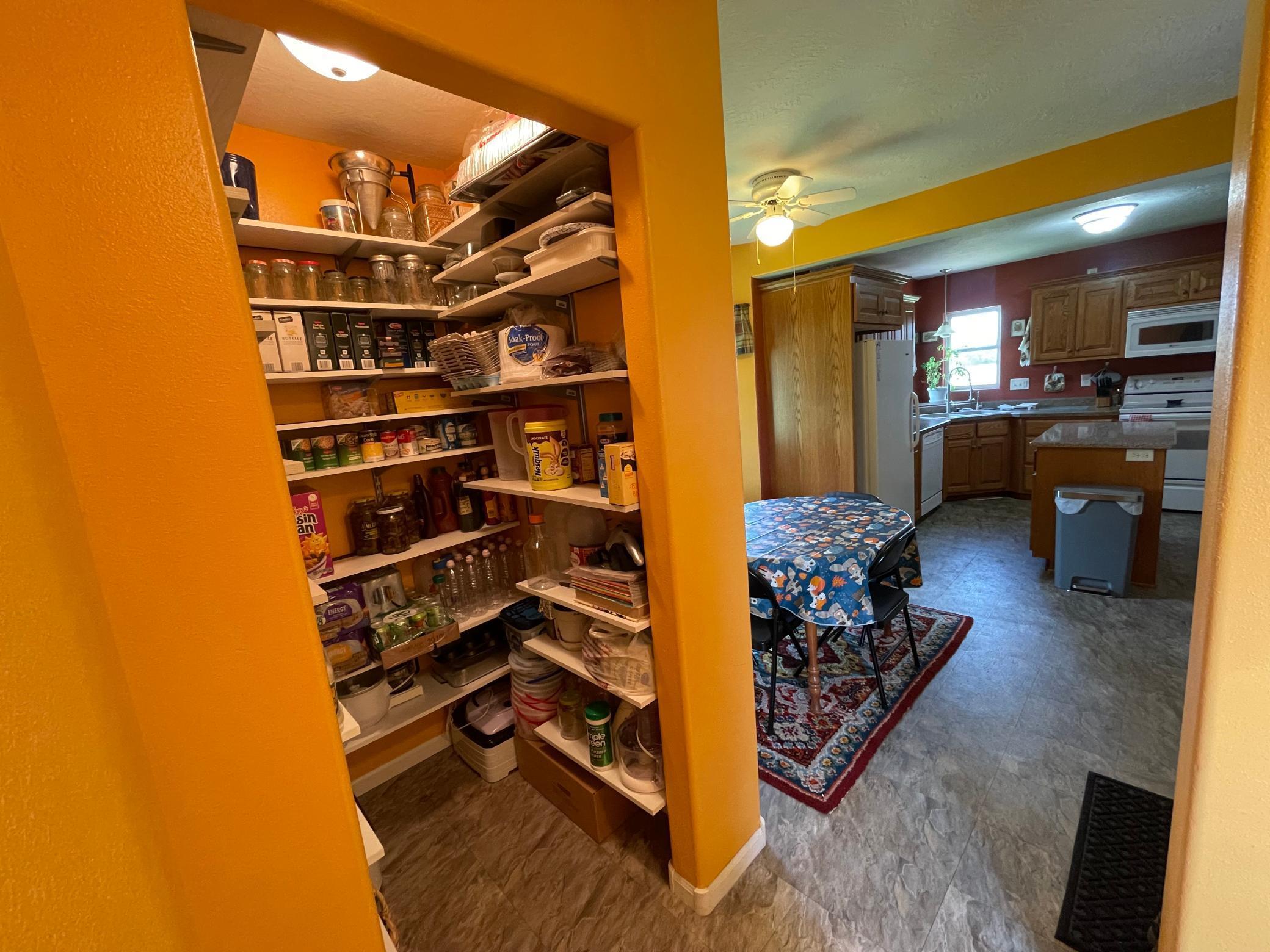 24487 Oliver Avenue Property Photo 11