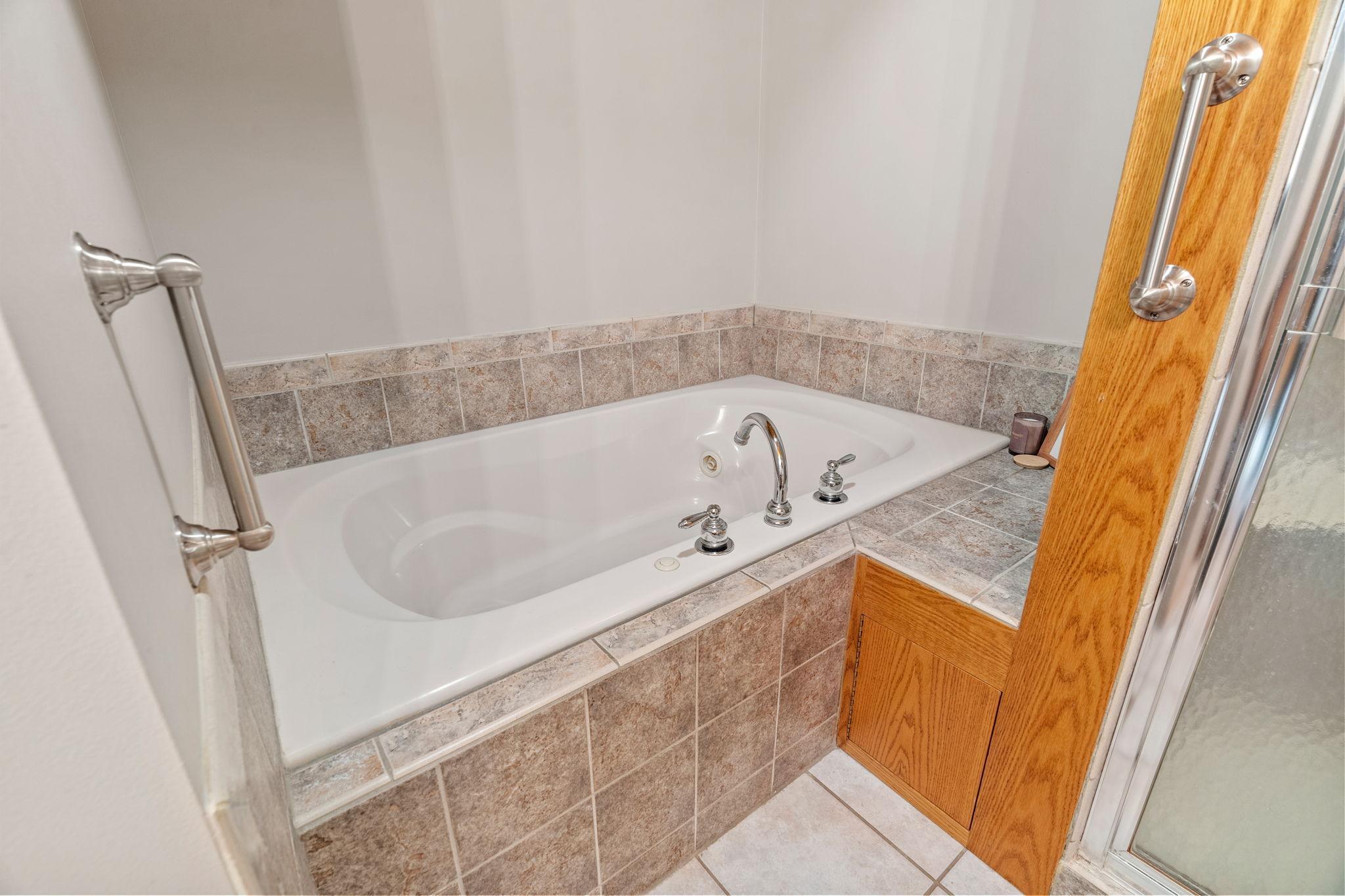 8949 Montegue Terrace Property Photo 23