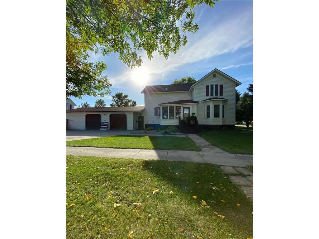 109 3rd Street Property Photo 1