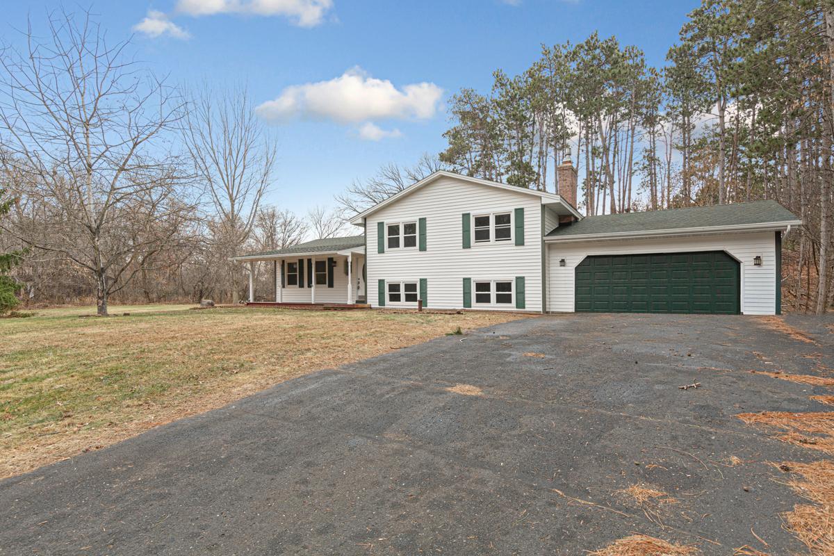 2418 148th Lane Property Photo 4