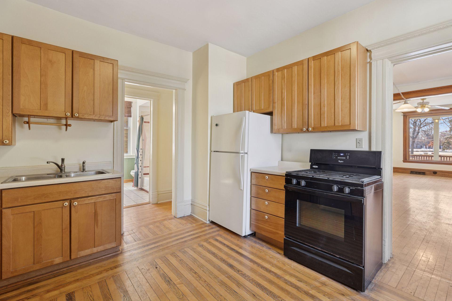 669 13th Avenue Property Photo 11