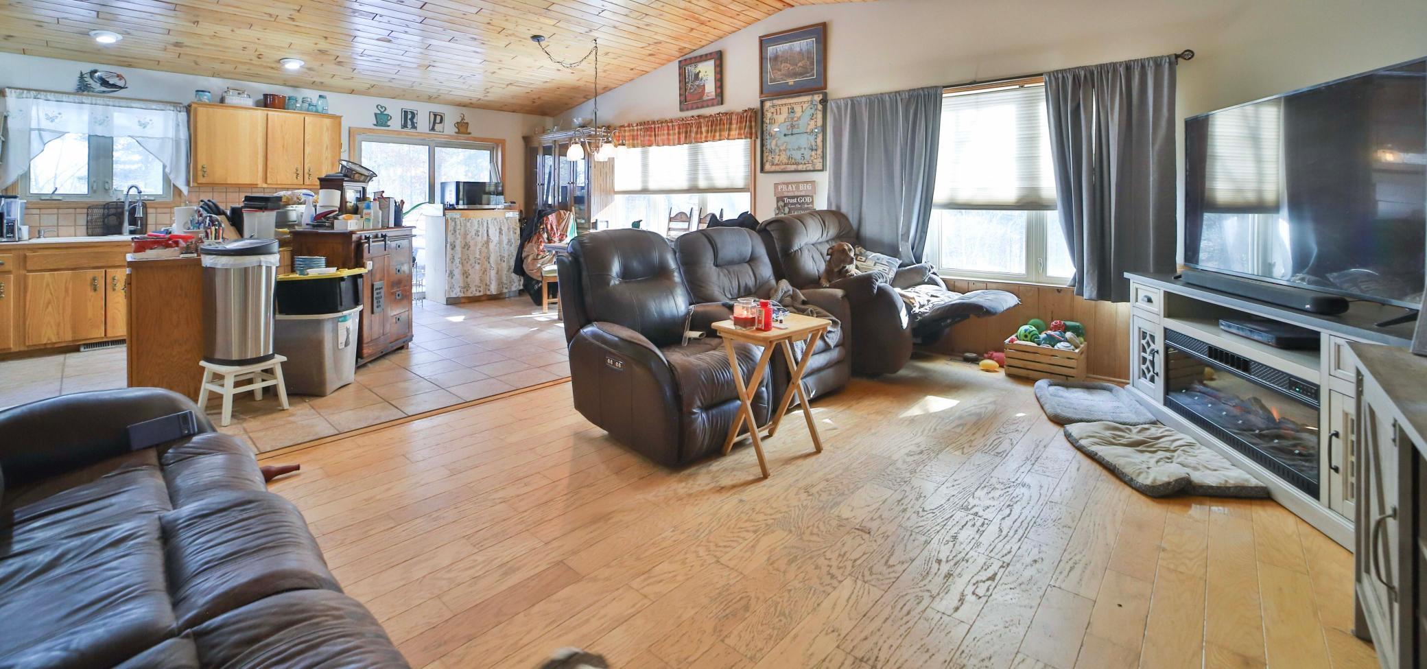 3132 64th Street Property Photo 6