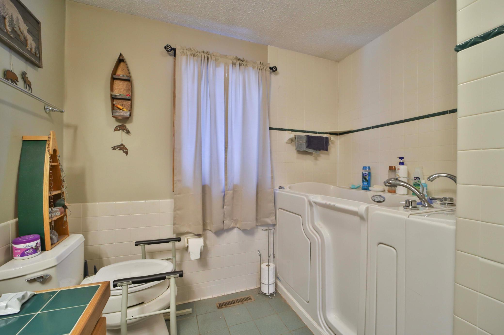 3132 64th Street Property Photo 13