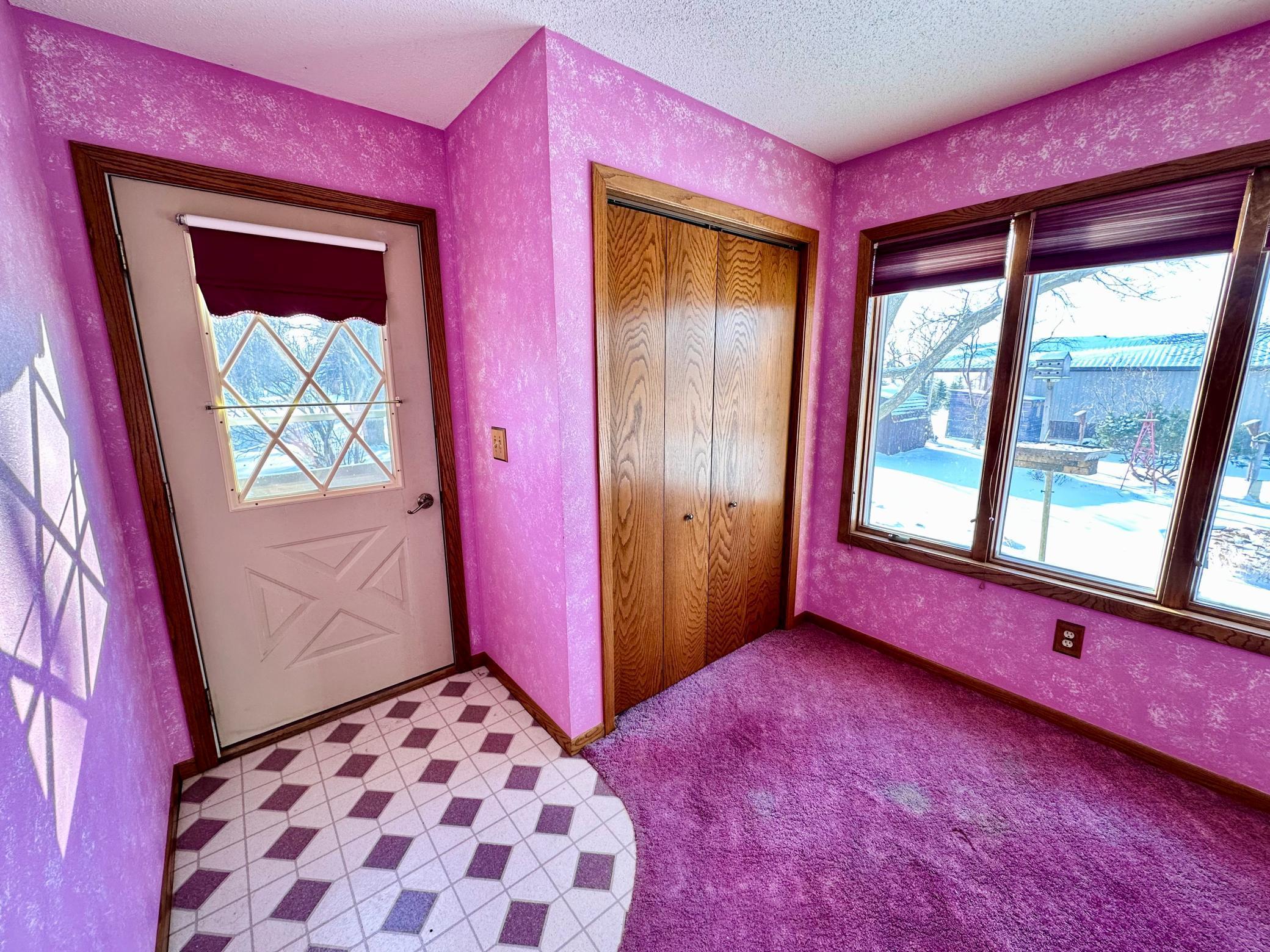 205 W High Street Property Photo 13
