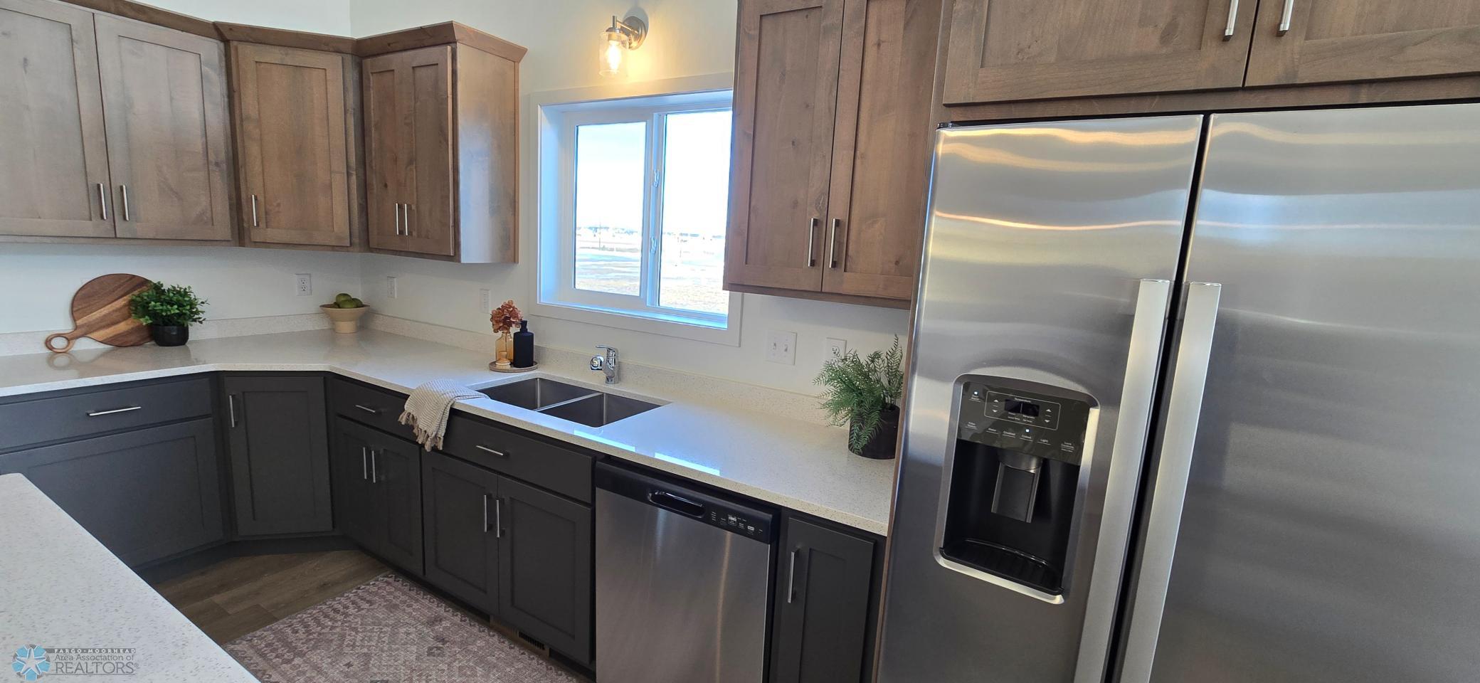 6638 Belding Drive Property Photo 16