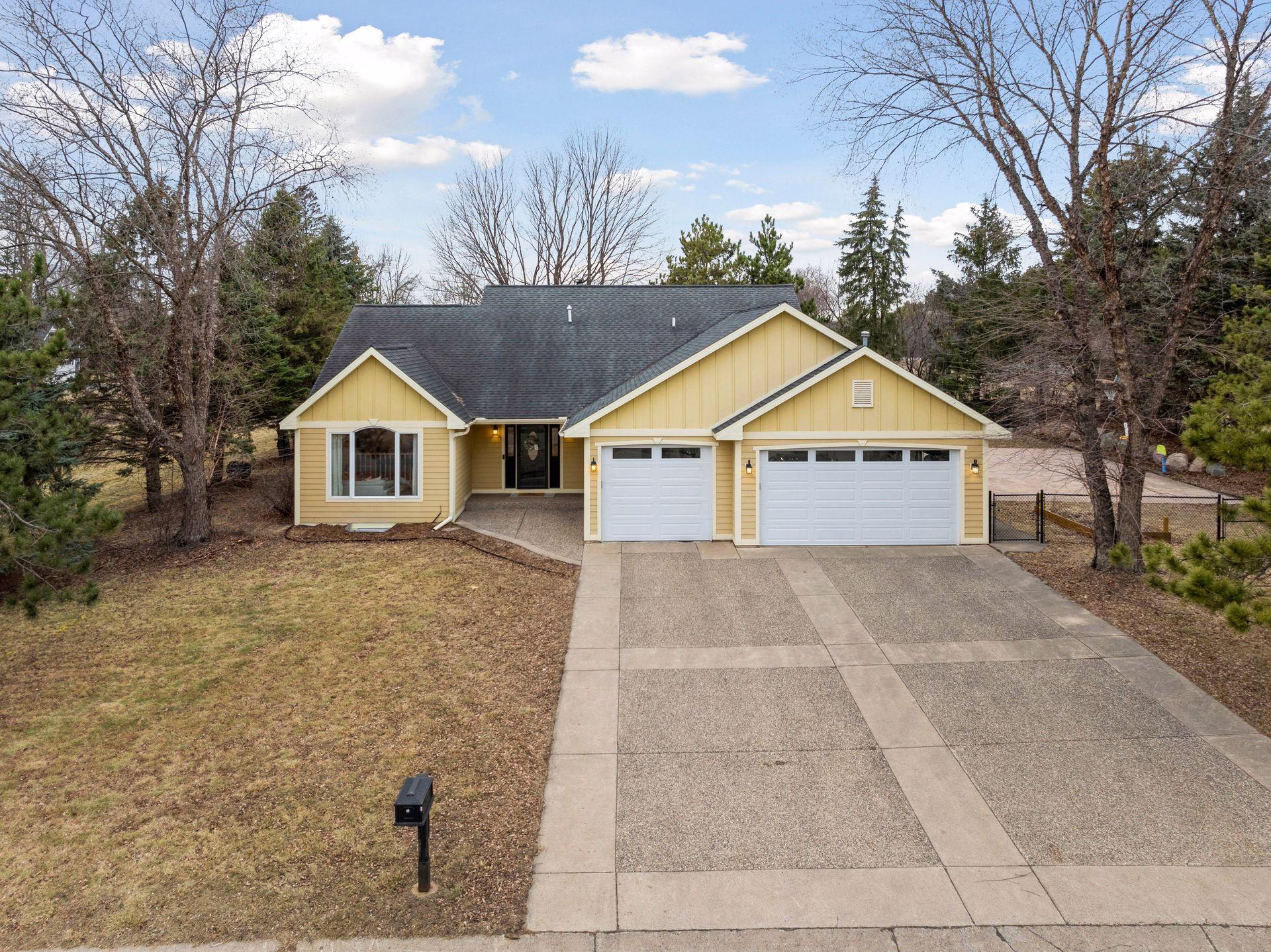 2456 Oak Glen Trail Property Photo 1