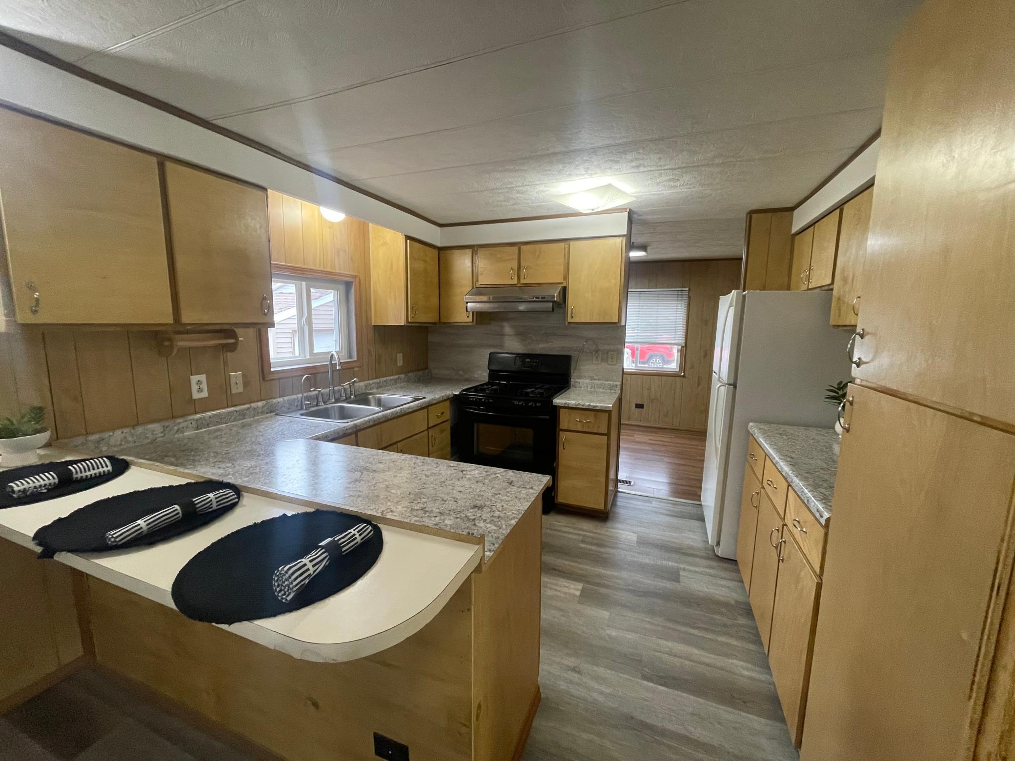 1920 Spruce Avenue Property Photo 6