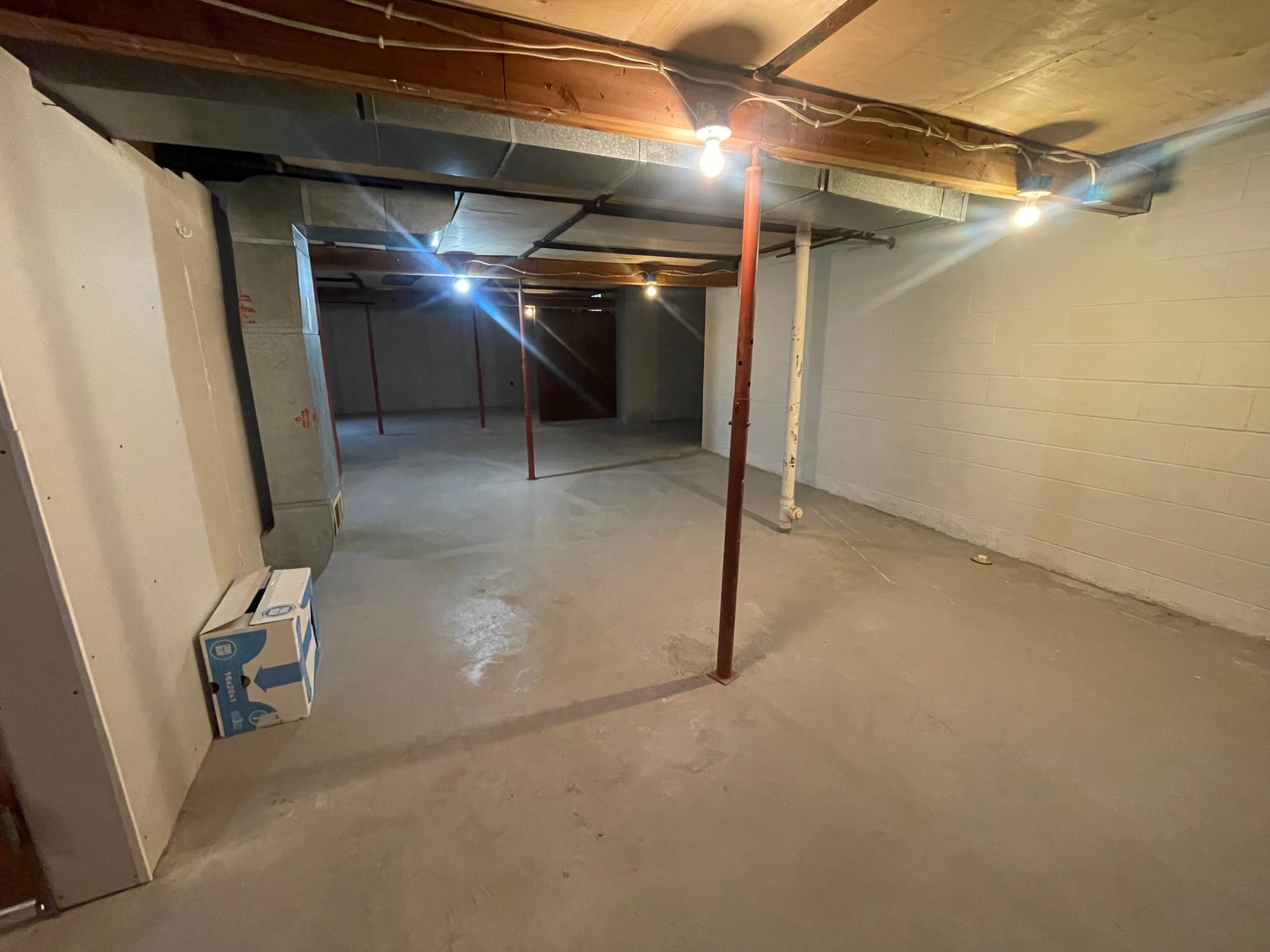 1920 Spruce Avenue Property Photo 17