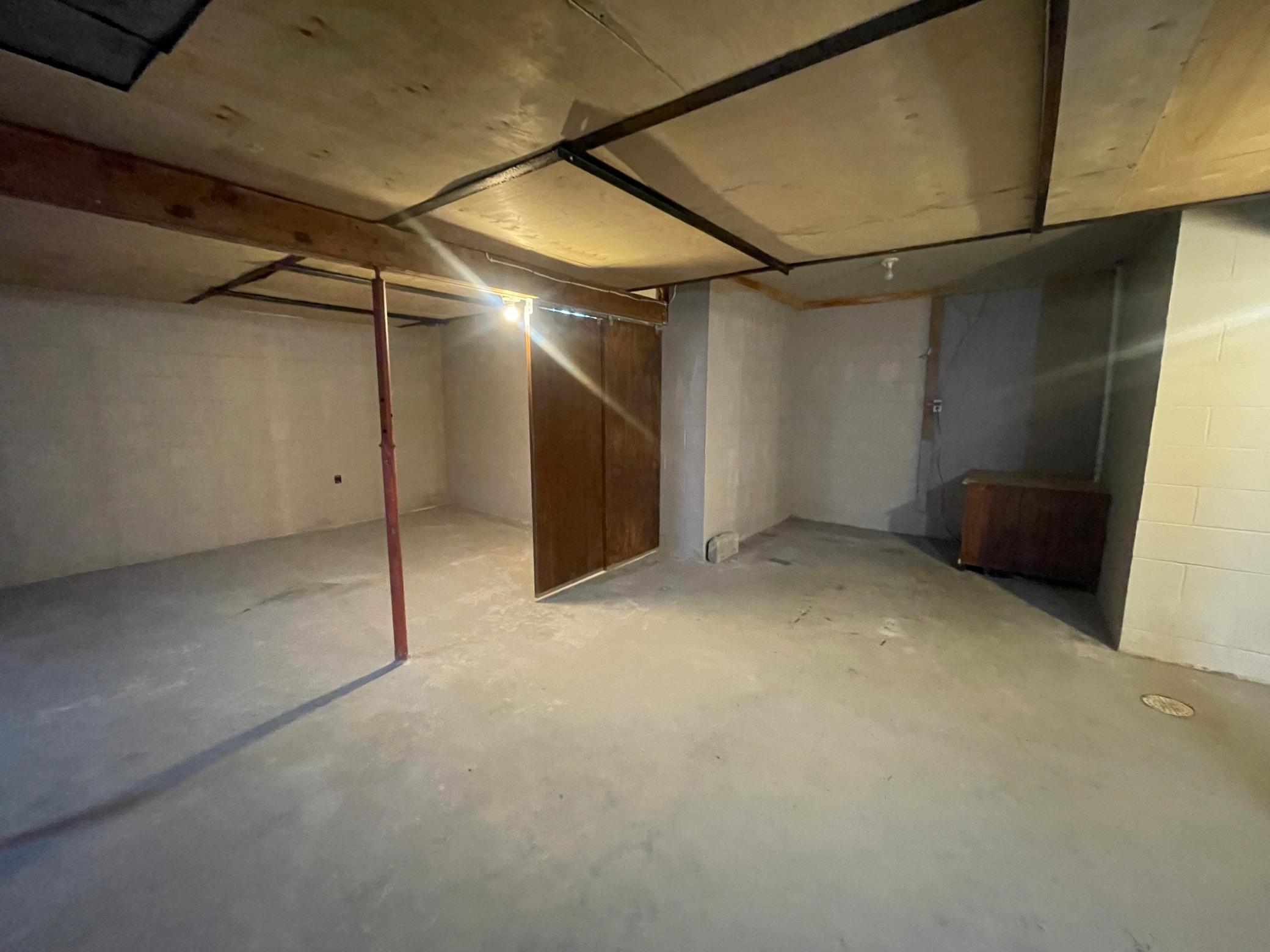 1920 Spruce Avenue Property Photo 23