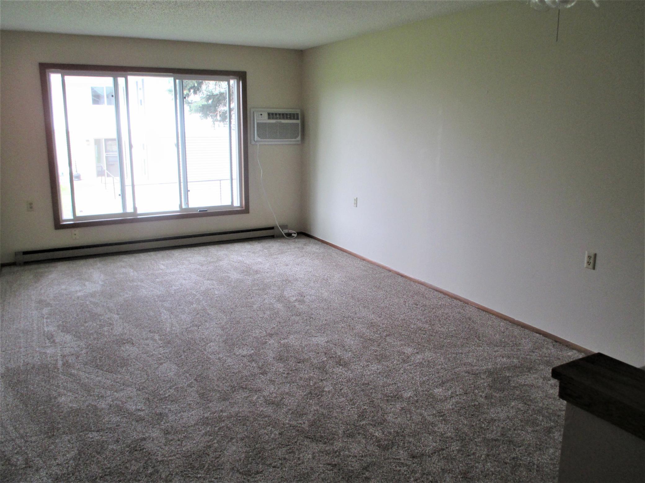 507 Division Street 304 Property Photo 4