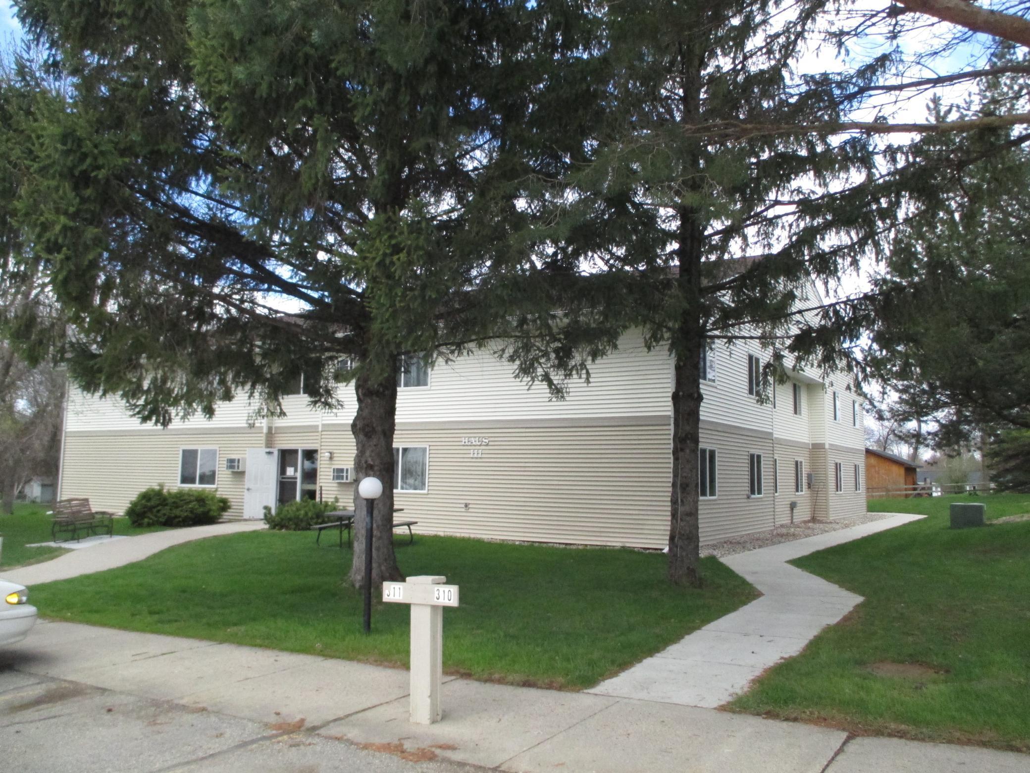507 Division Street 304 Property Photo 9