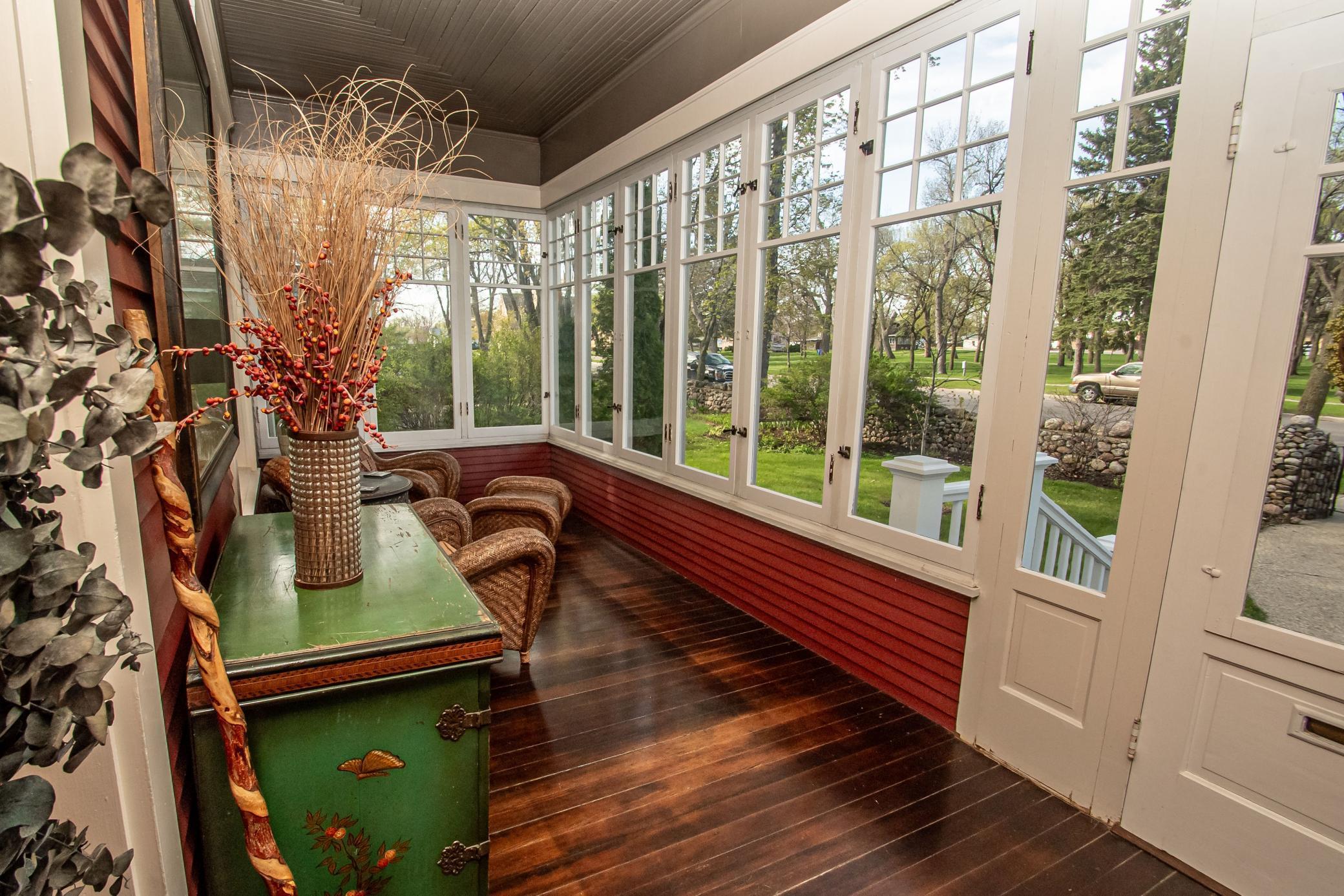 109 4th Street Property Photo 7