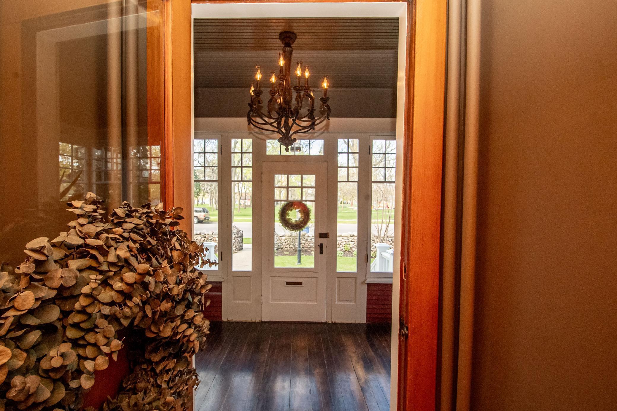 109 4th Street Property Photo 8