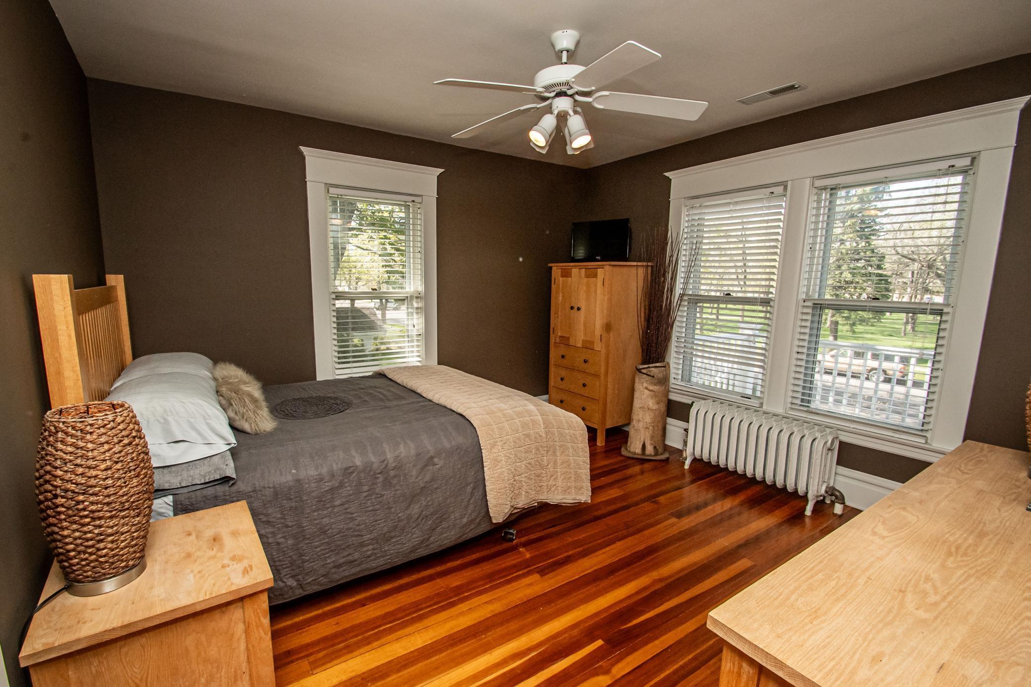 109 4th Street Property Photo 33