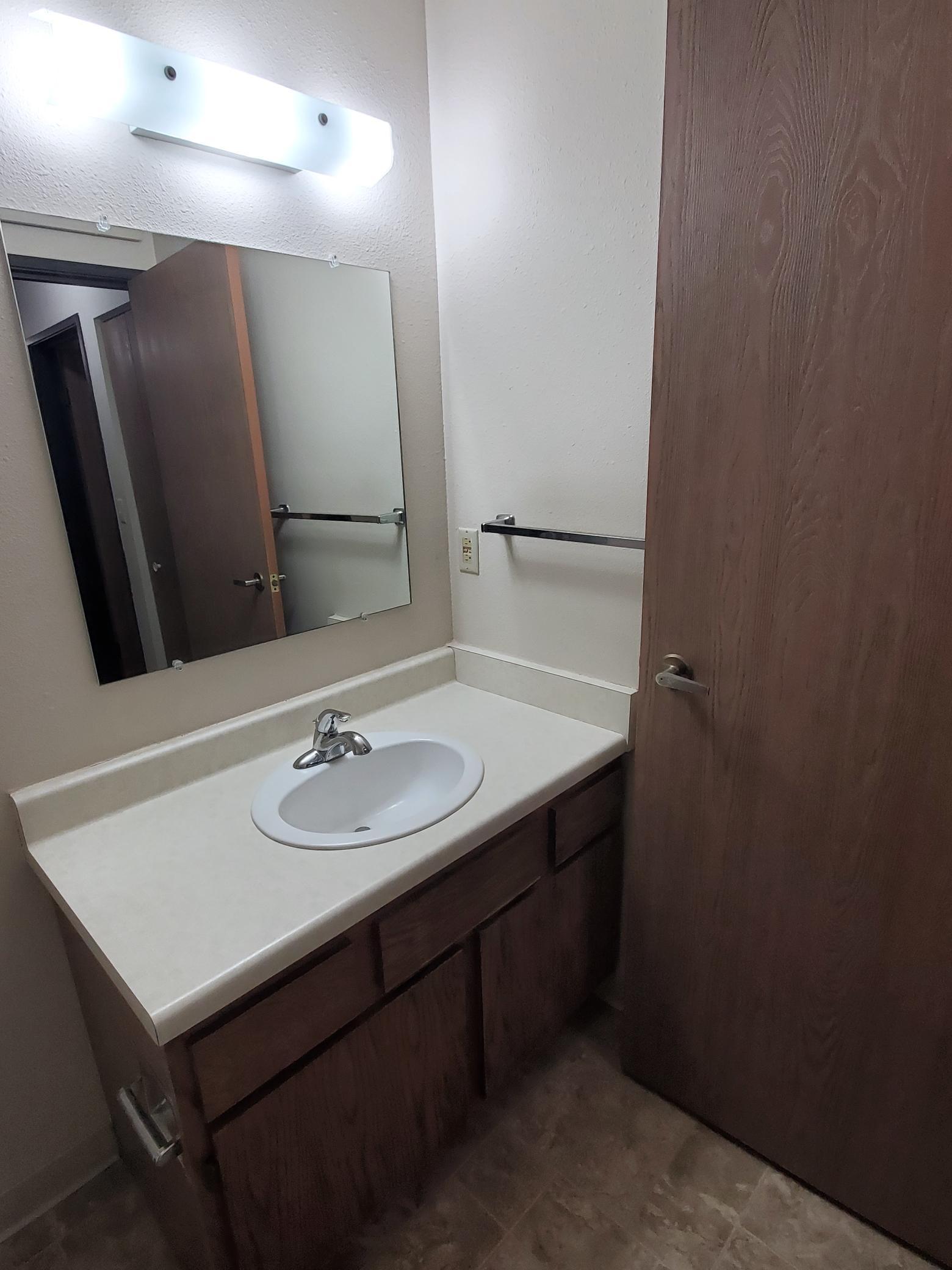 1003 Scotts Avenue 105 Property Photo 11