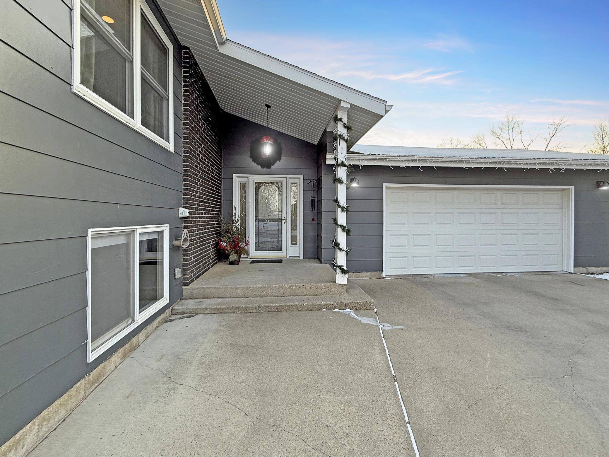 115 Orchard Circle Property Photo 2