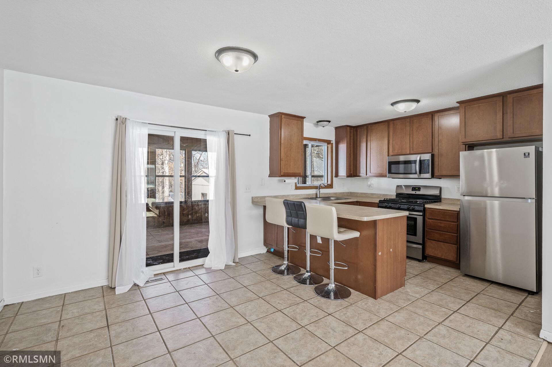 2493 Skillman Avenue Property Photo 7