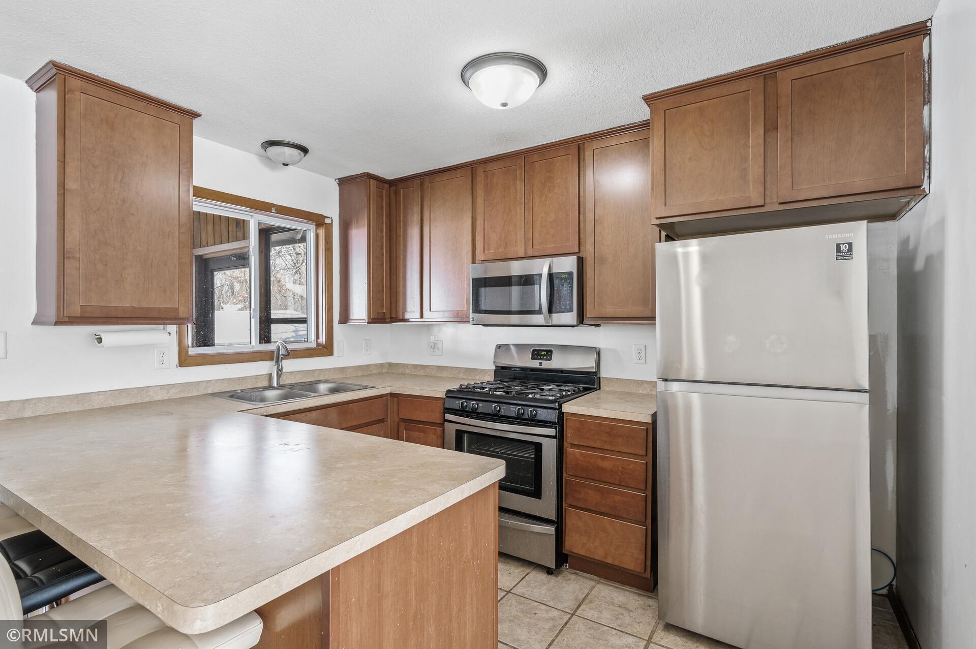 2493 Skillman Avenue Property Photo 10