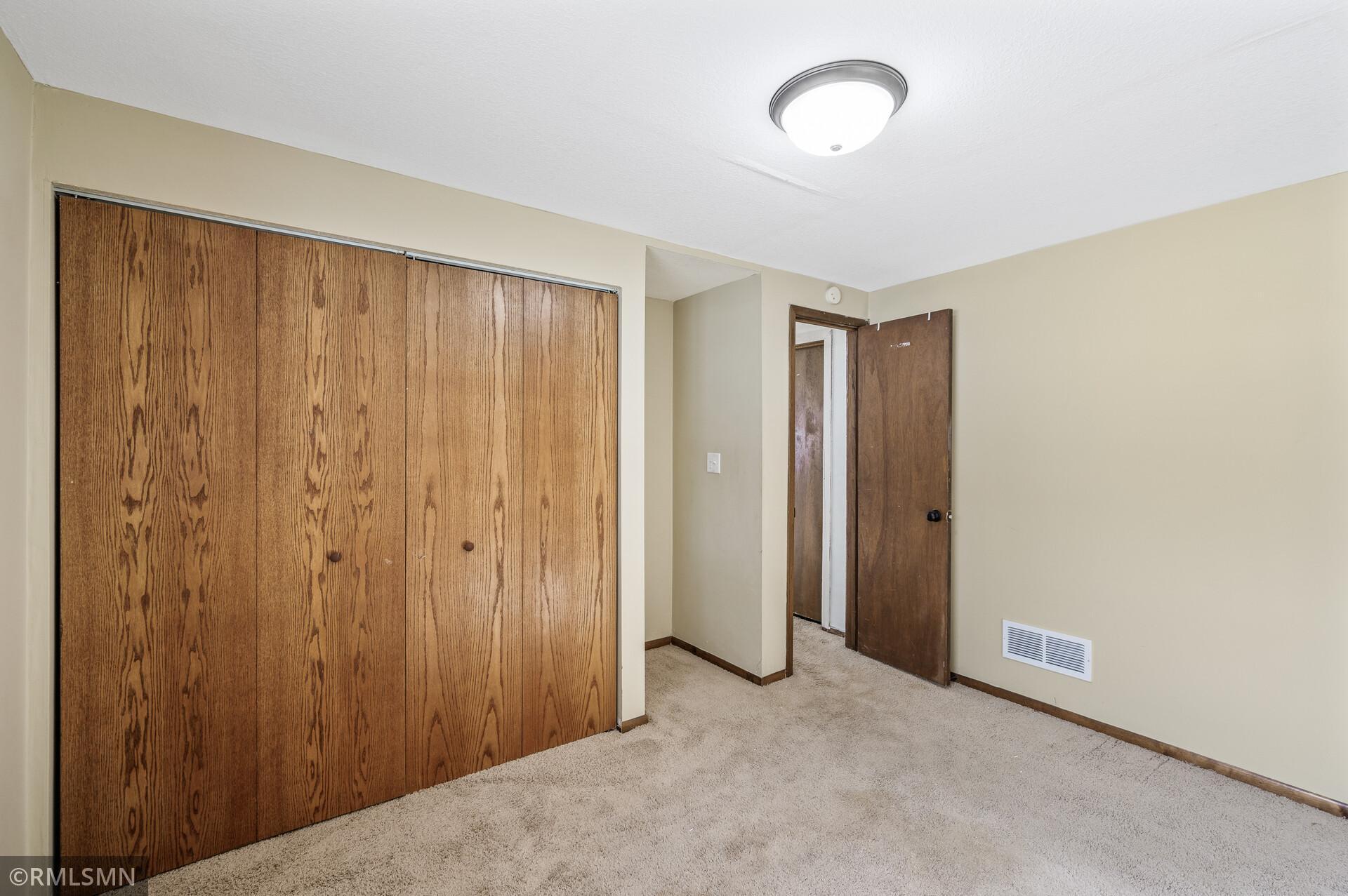 2493 Skillman Avenue Property Photo 18