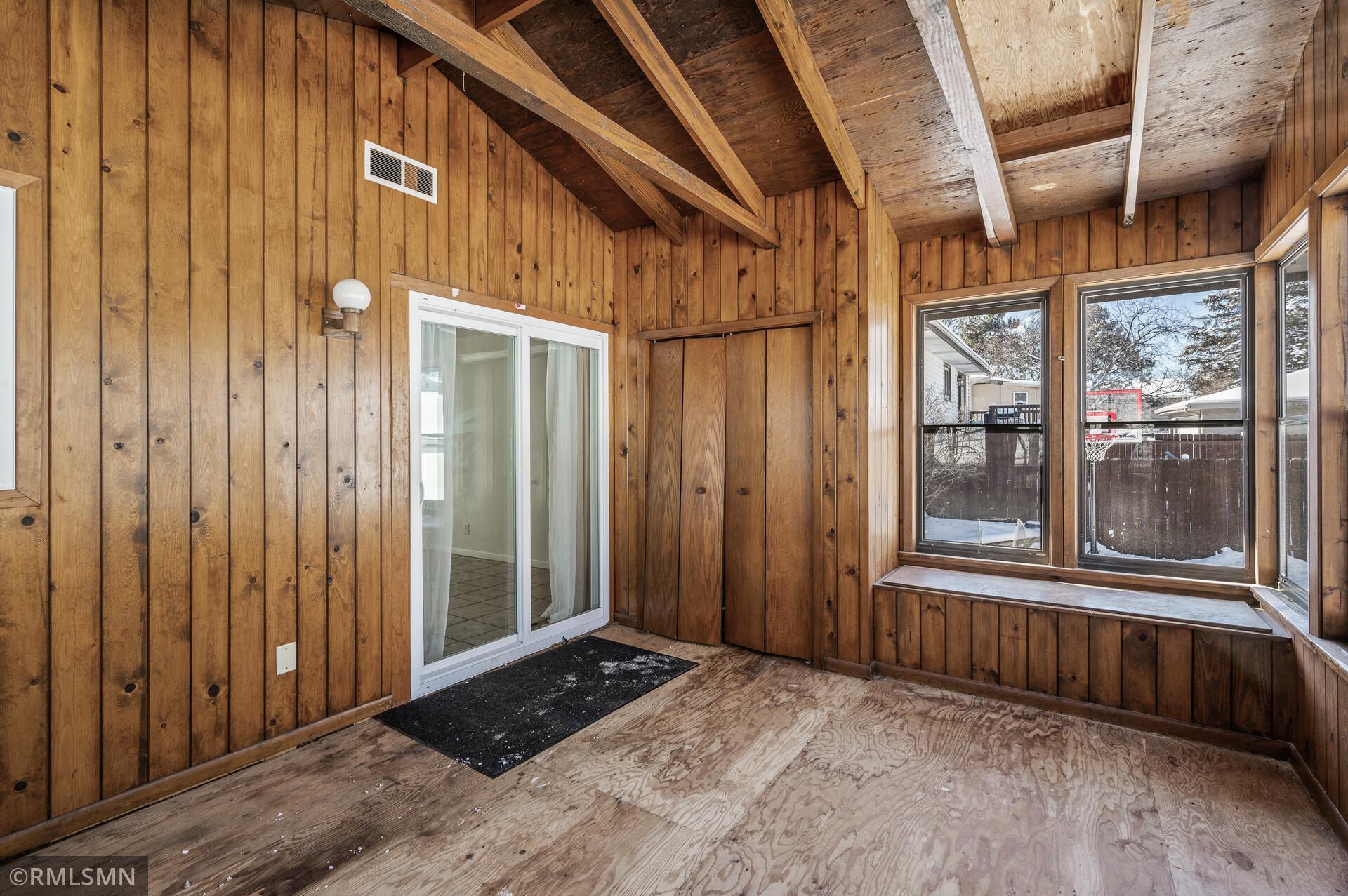 2493 Skillman Avenue Property Photo 25