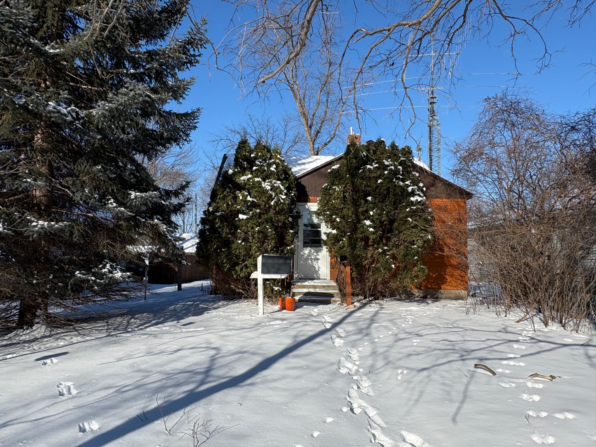 311 17th Street Property Photo 1