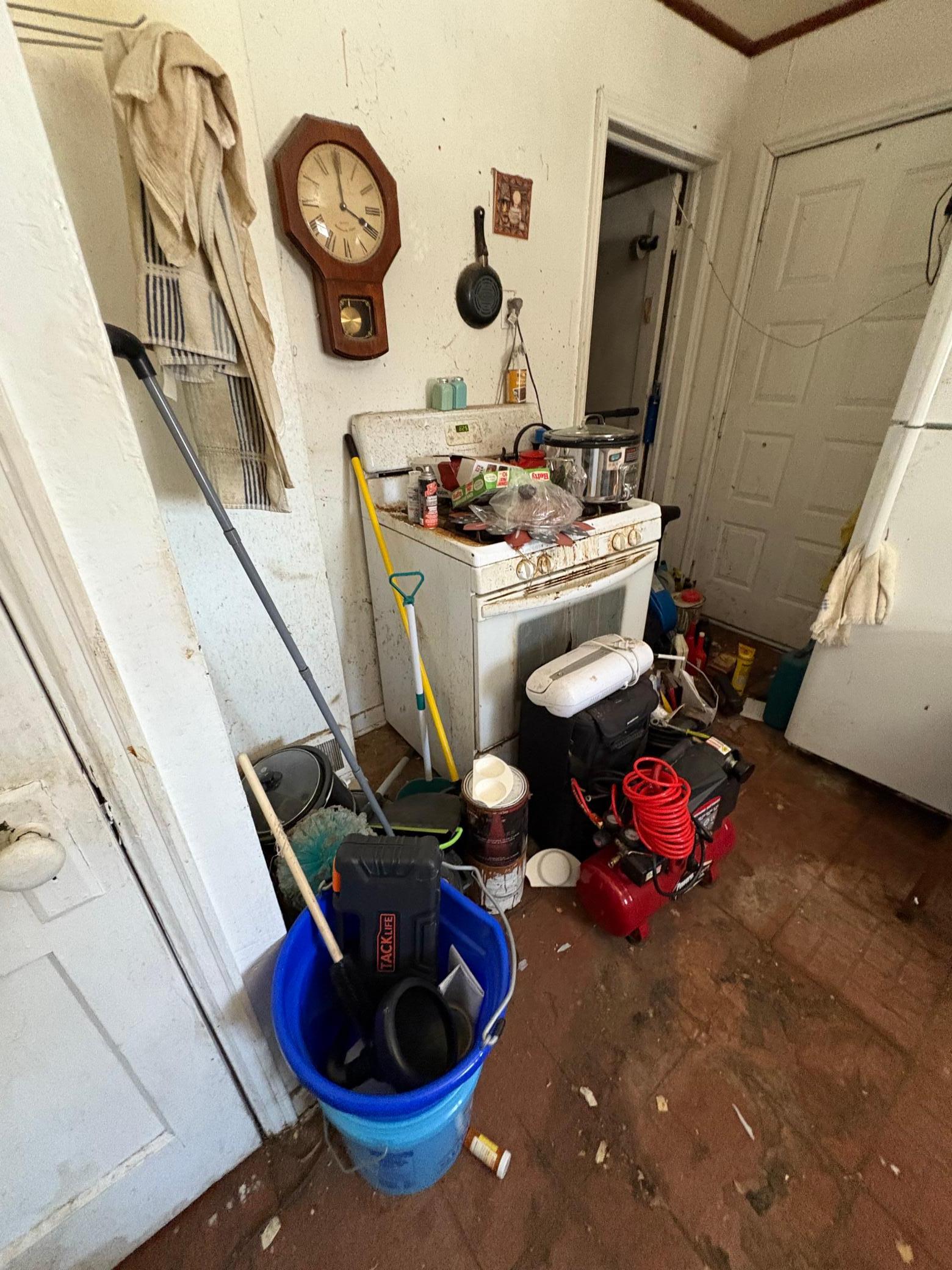 311 17th Street Property Photo 4