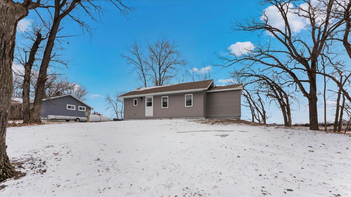 5560 153rd Avenue Property Photo 6
