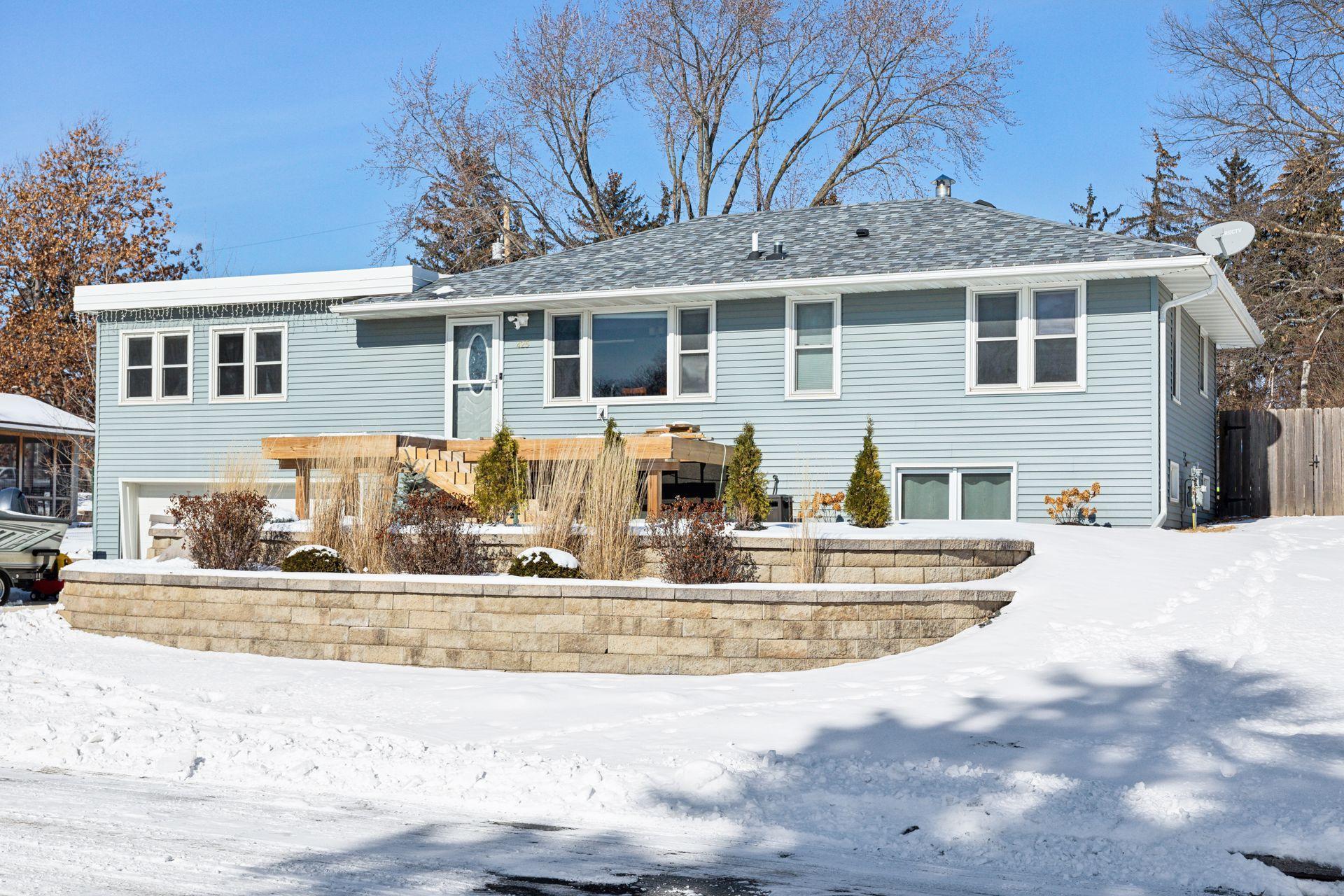 425 Roeller Avenue Property Photo 1