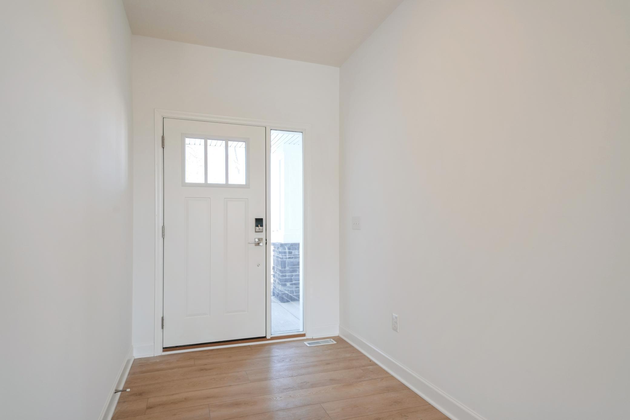 6518 Tamarack Lane Property Photo 6