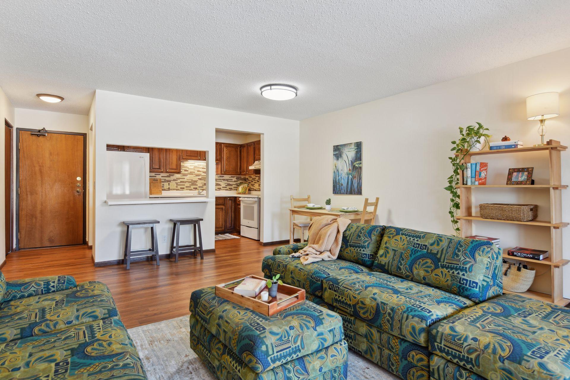 10451 Greenbrier Road 118 Property Photo 4