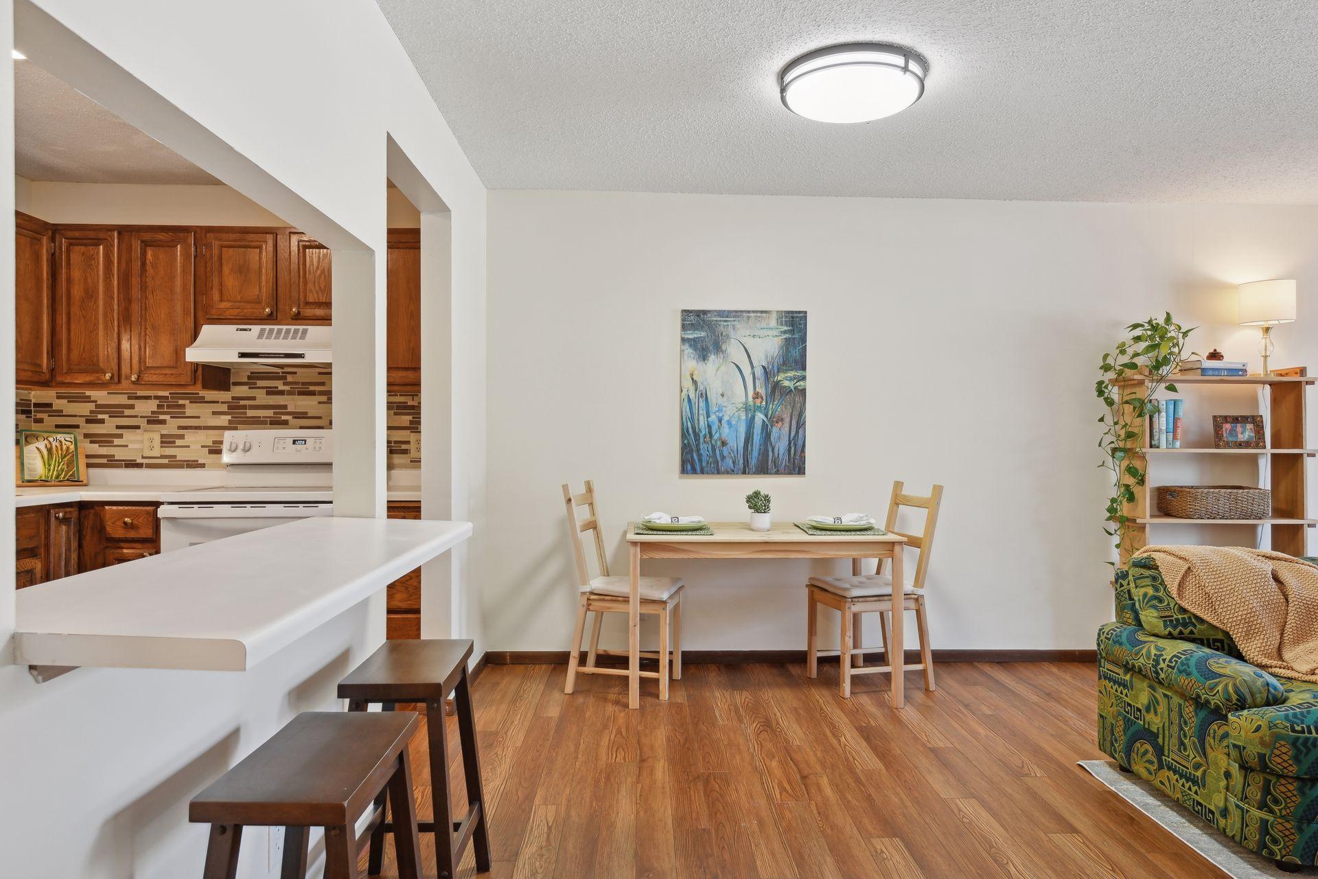 10451 Greenbrier Road 118 Property Photo 6