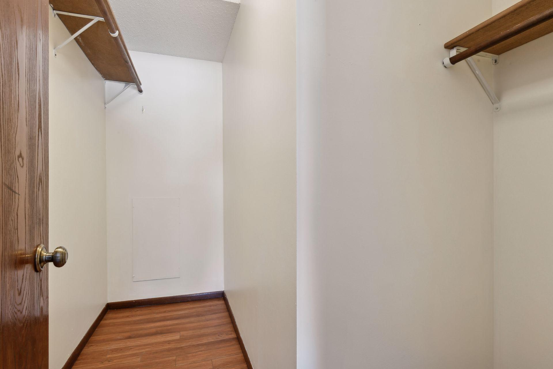 10451 Greenbrier Road 118 Property Photo 15