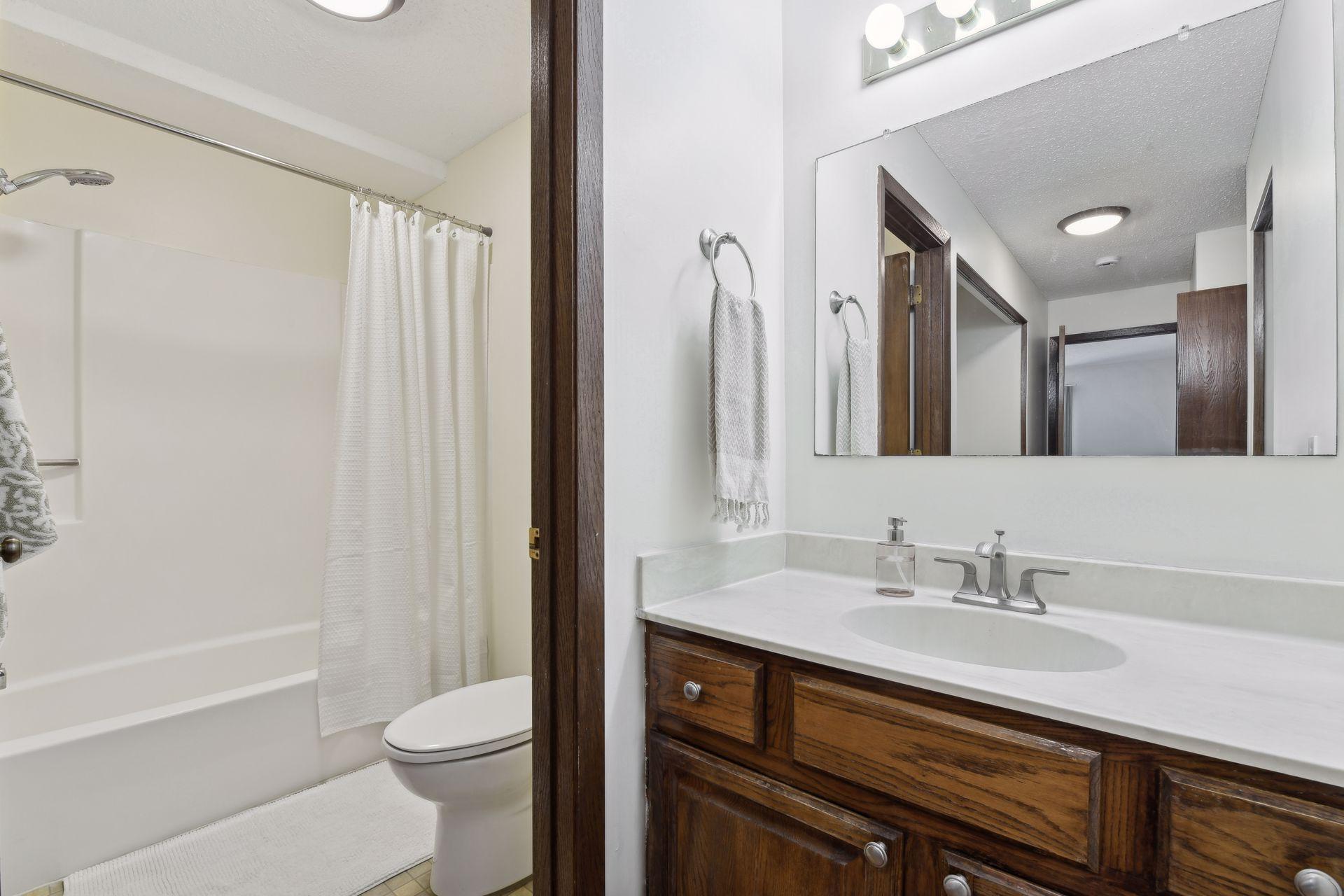 10451 Greenbrier Road 118 Property Photo 18