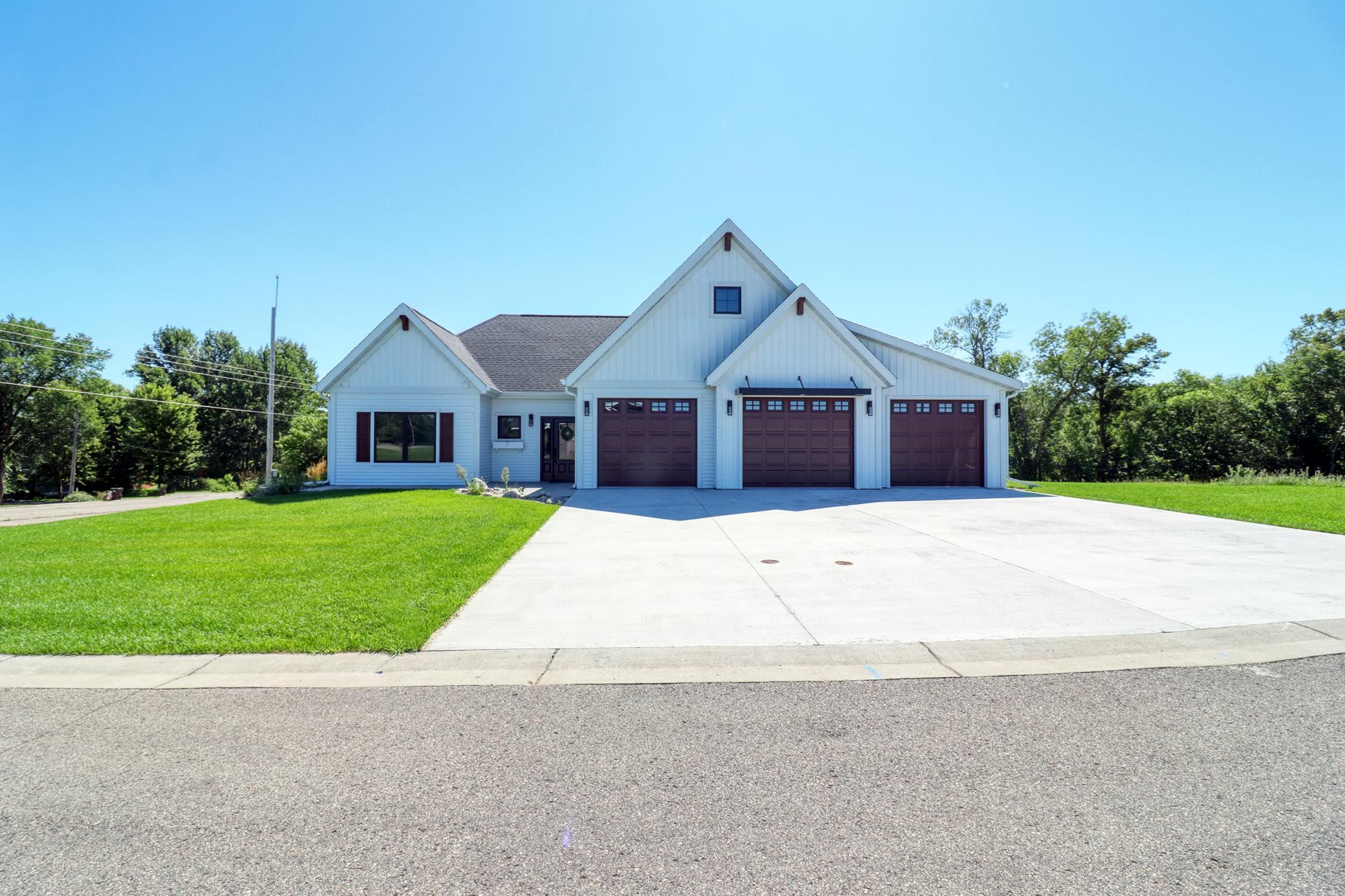 102 Altavista Drive