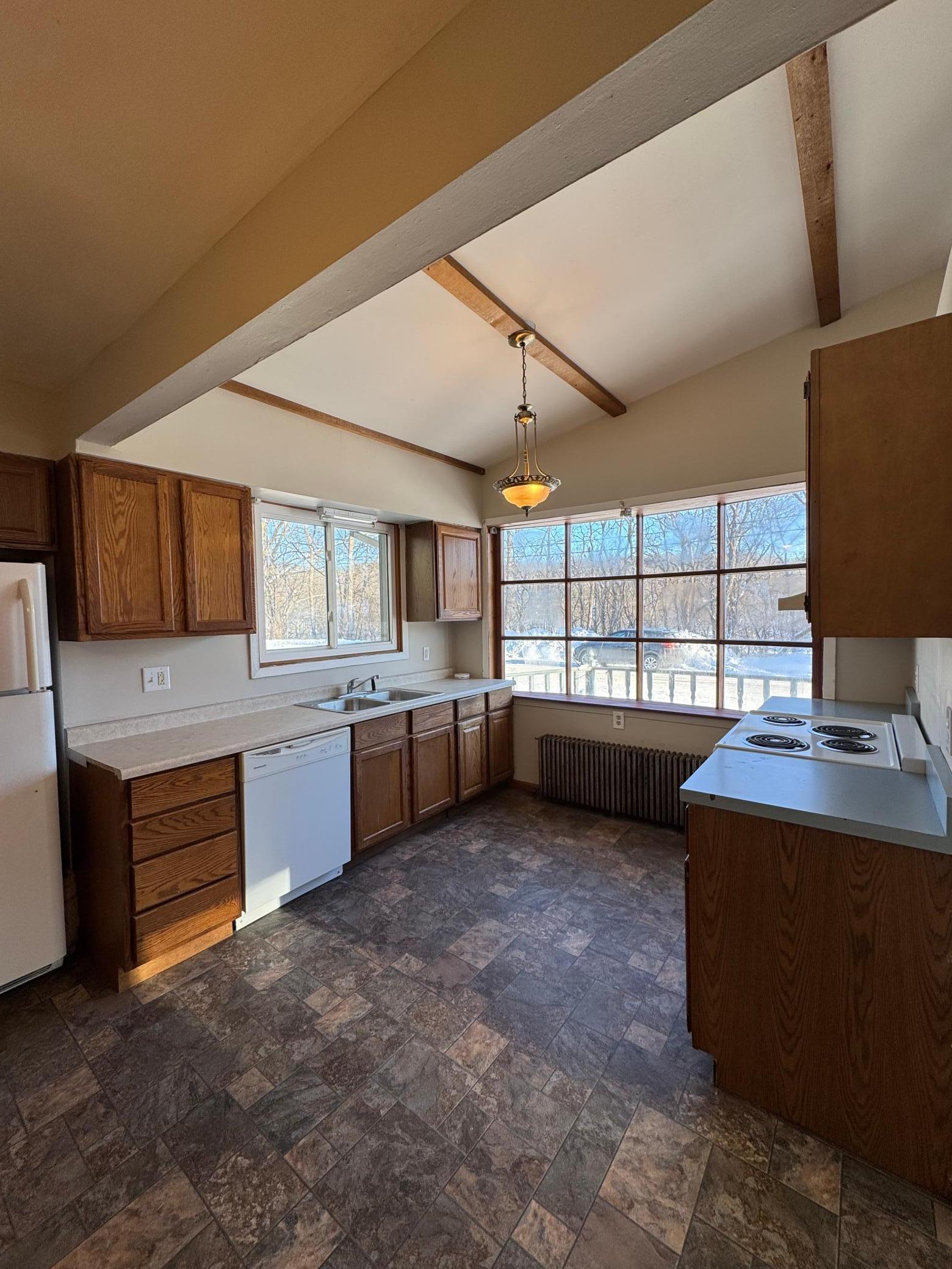 543 River Street Property Photo 15