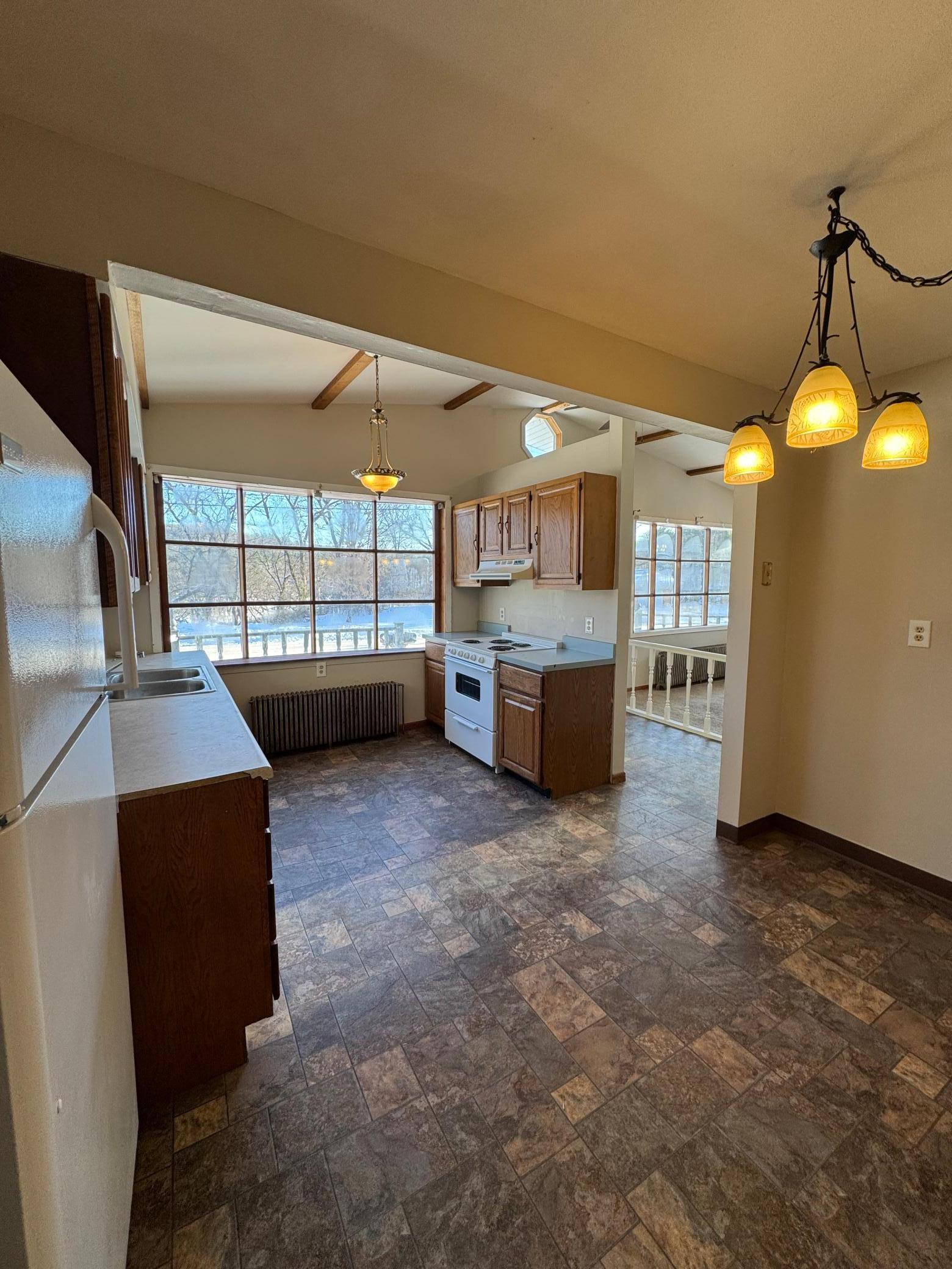 543 River Street Property Photo 20