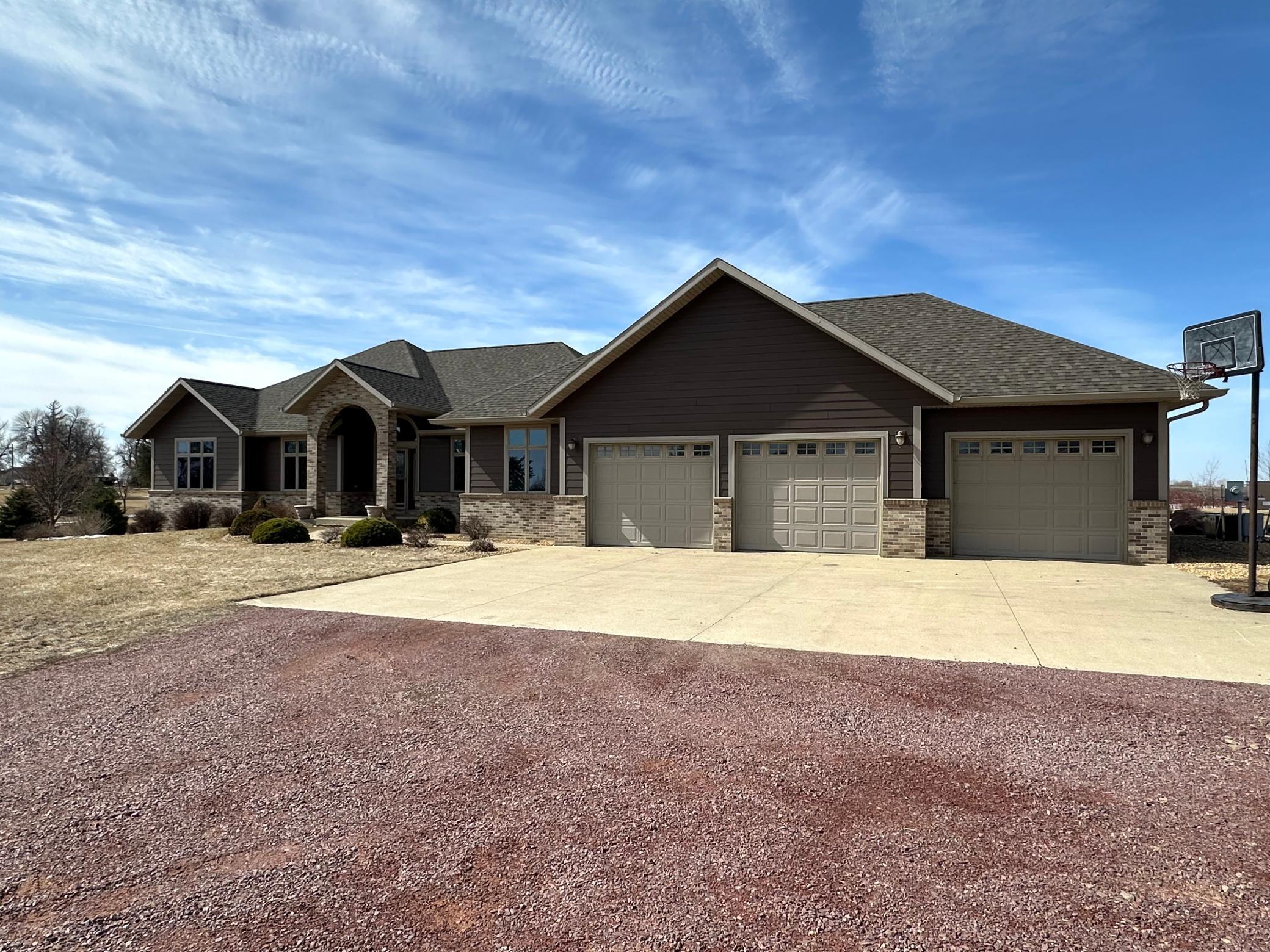 13943 Sundberg Avenue Property Photo 3