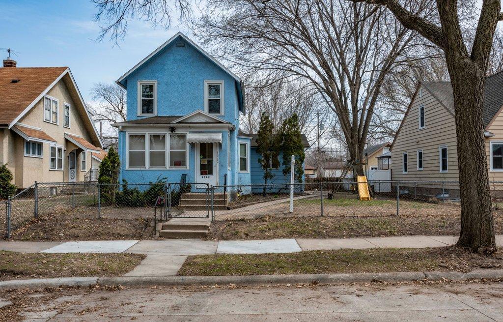 4042 Girard Avenue Property Photo 1