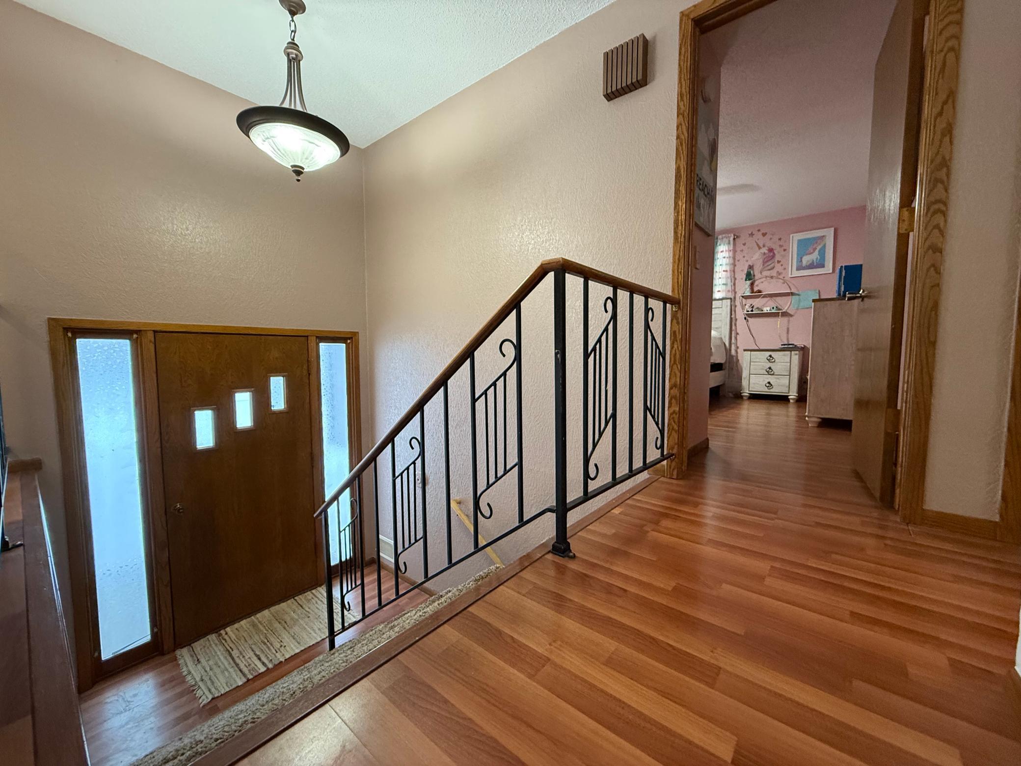 1511 Indian Hill Road Property Photo 2