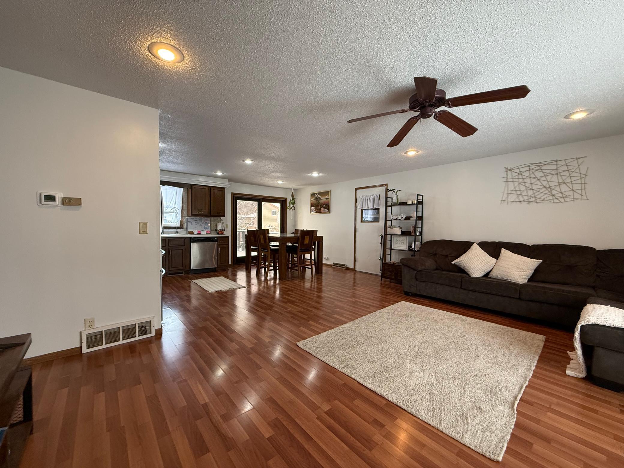 1511 Indian Hill Road Property Photo 3