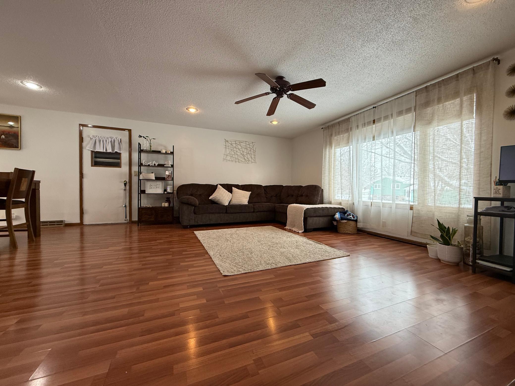 1511 Indian Hill Road Property Photo 4