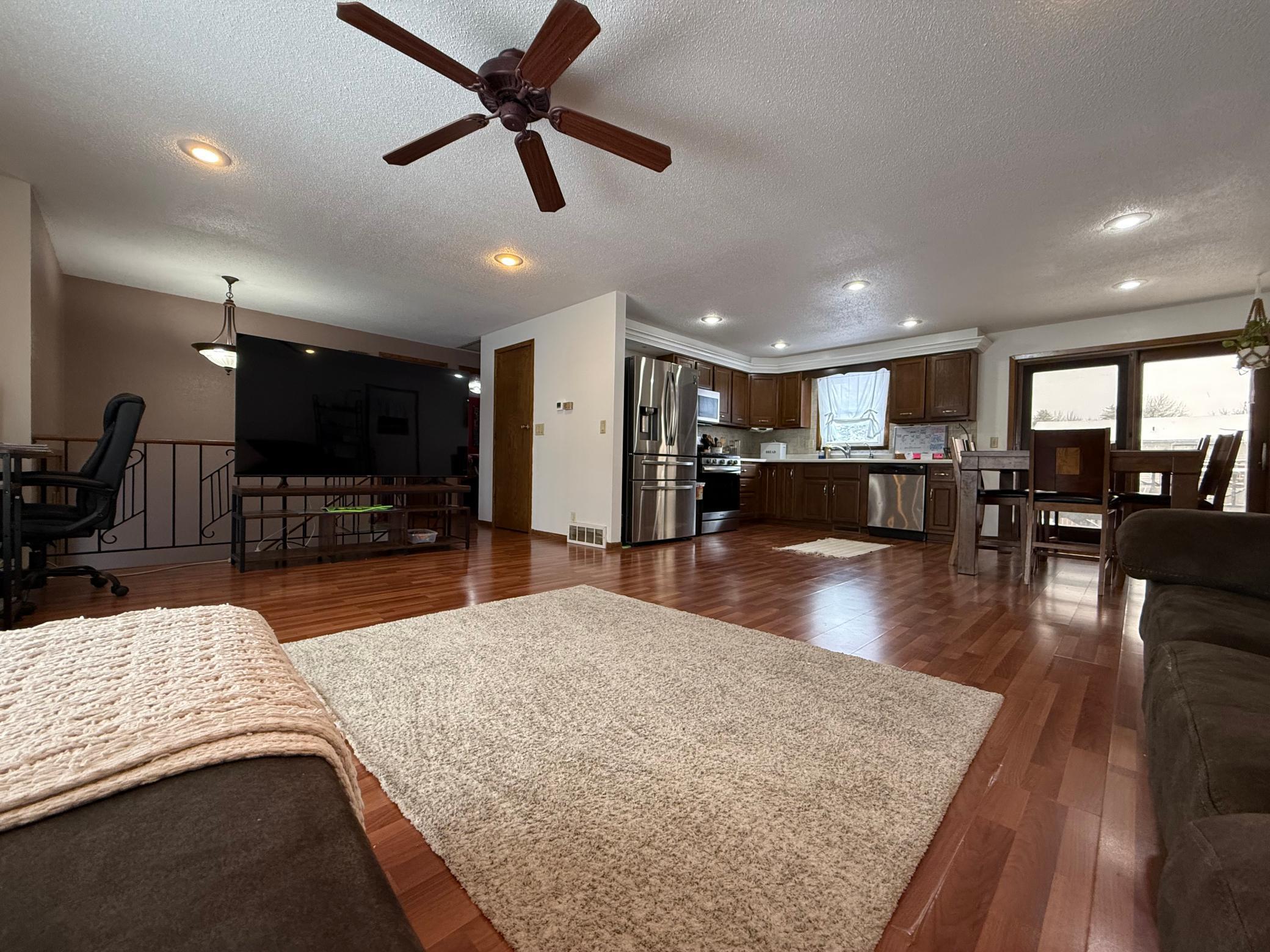 1511 Indian Hill Road Property Photo 5